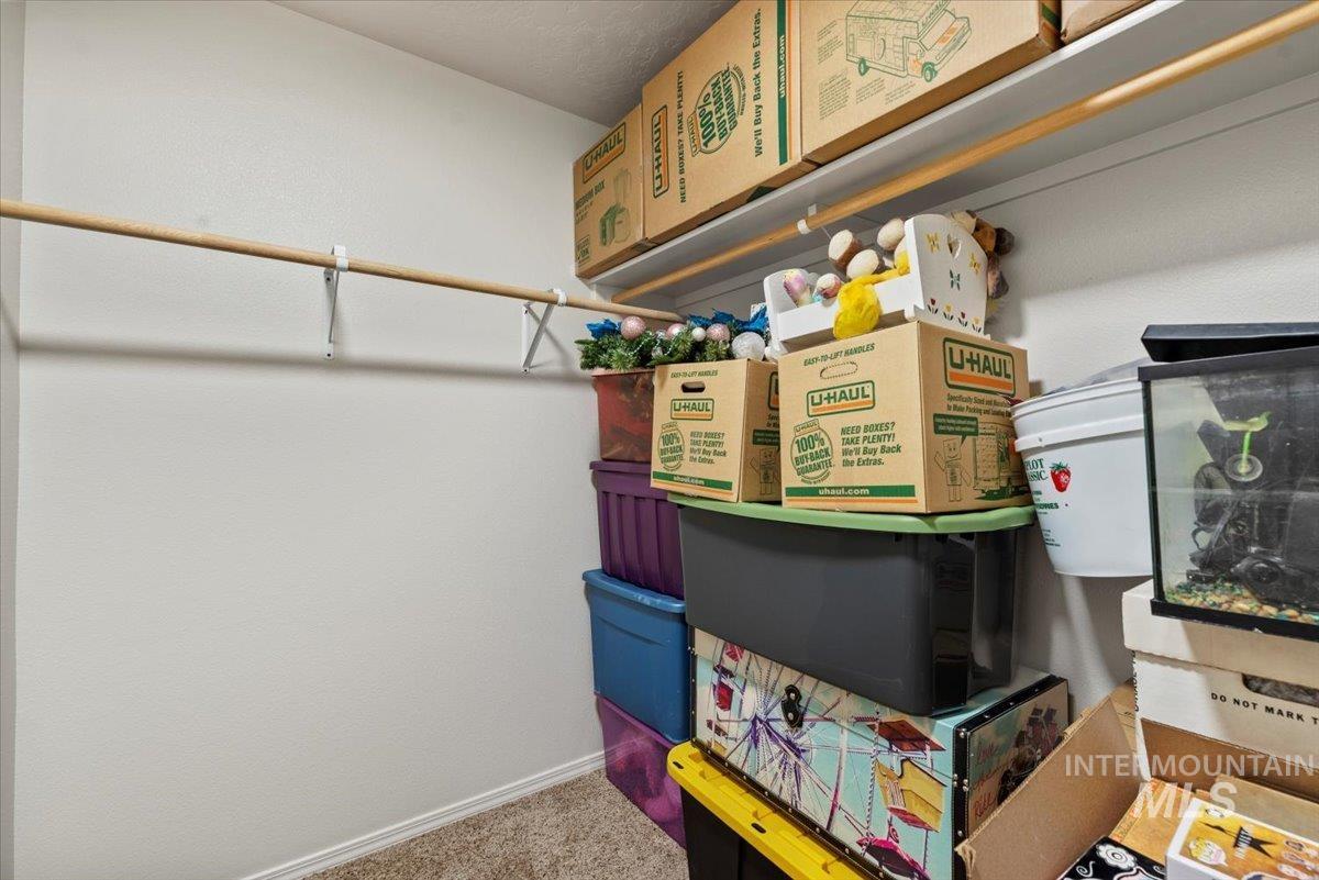 1028 N Star Bright Ln, Star, Idaho 83669, 4 Bedrooms, 2.5 Bathrooms, Residential For Sale, Price $579,900,MLS 98969367