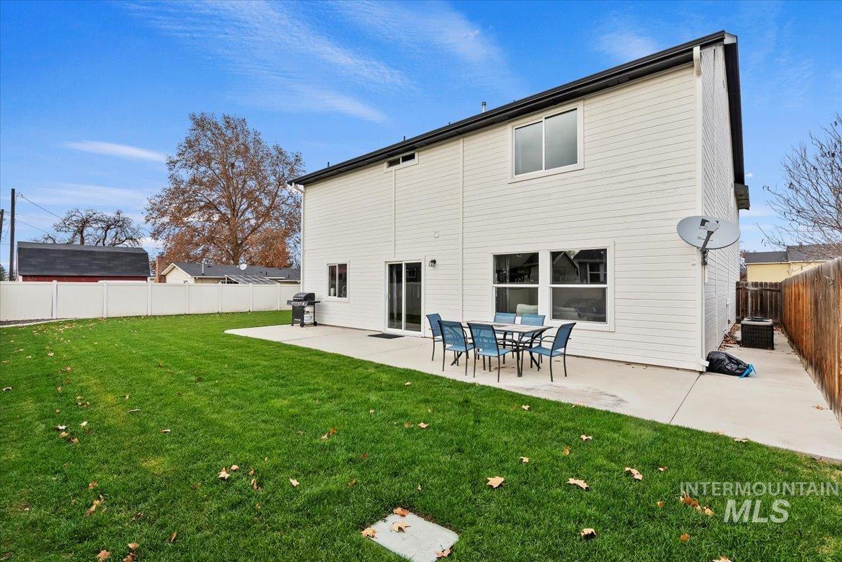 1028 N Star Bright Ln, Star, Idaho 83669, 4 Bedrooms, 2.5 Bathrooms, Residential For Sale, Price $579,900,MLS 98969367