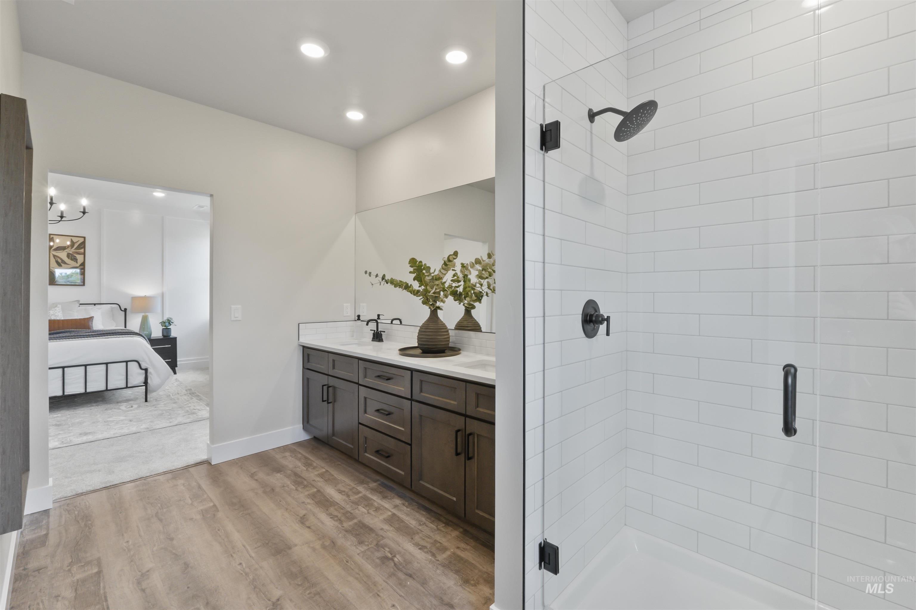 221 S Turner Ave., Star, Idaho 83669, 3 Bedrooms, 2.5 Bathrooms, Residential For Sale, Price $525,990,MLS 98969370