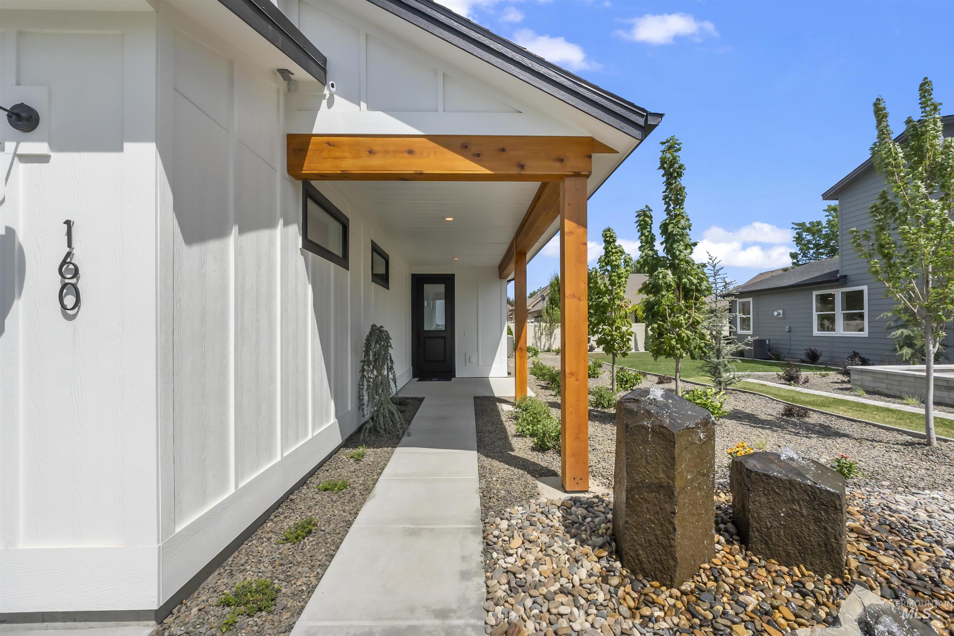 221 S Turner Ave., Star, Idaho 83669, 3 Bedrooms, 2.5 Bathrooms, Residential For Sale, Price $525,990,MLS 98969370