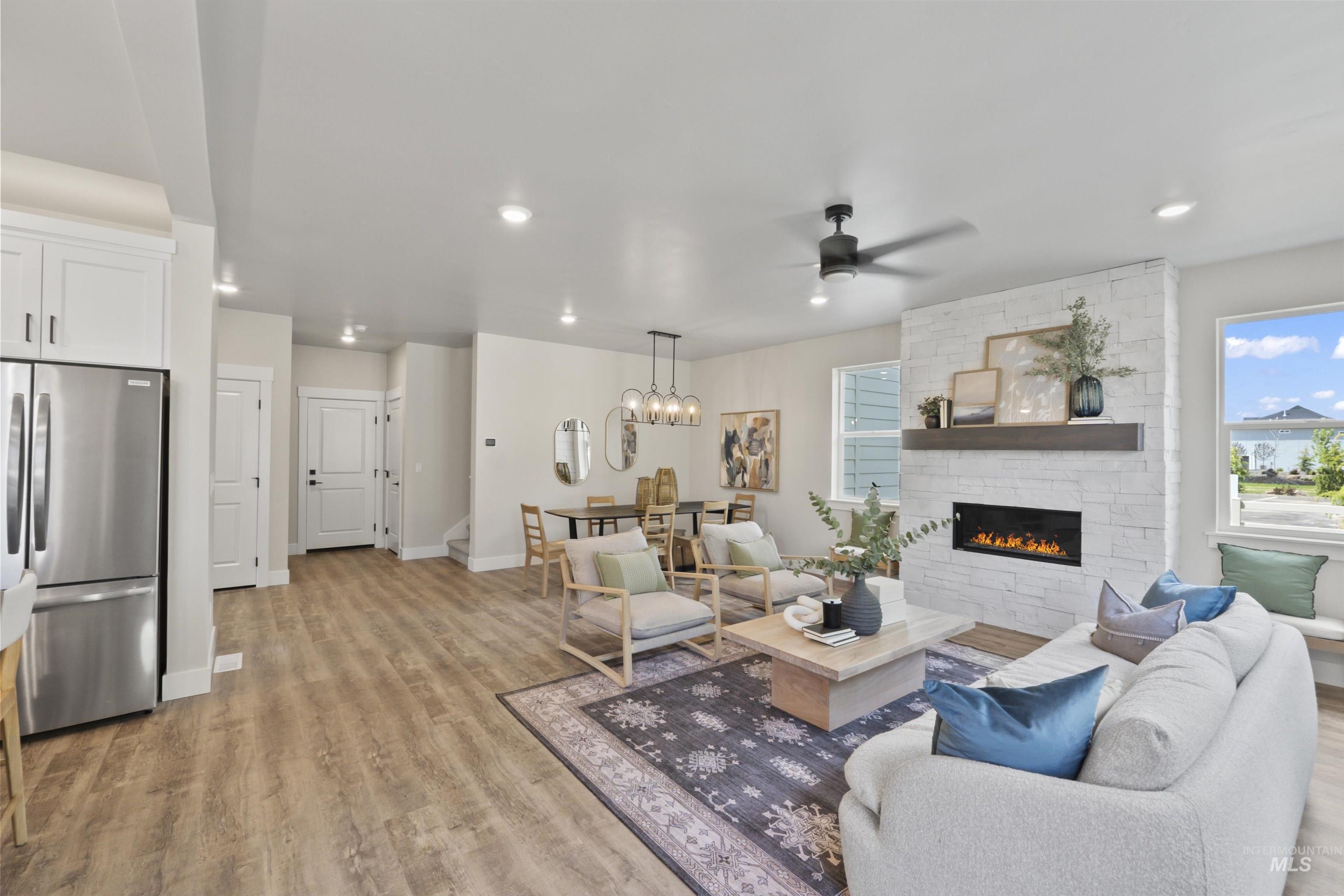 221 S Turner Ave., Star, Idaho 83669, 3 Bedrooms, 2.5 Bathrooms, Residential For Sale, Price $525,990,MLS 98969370