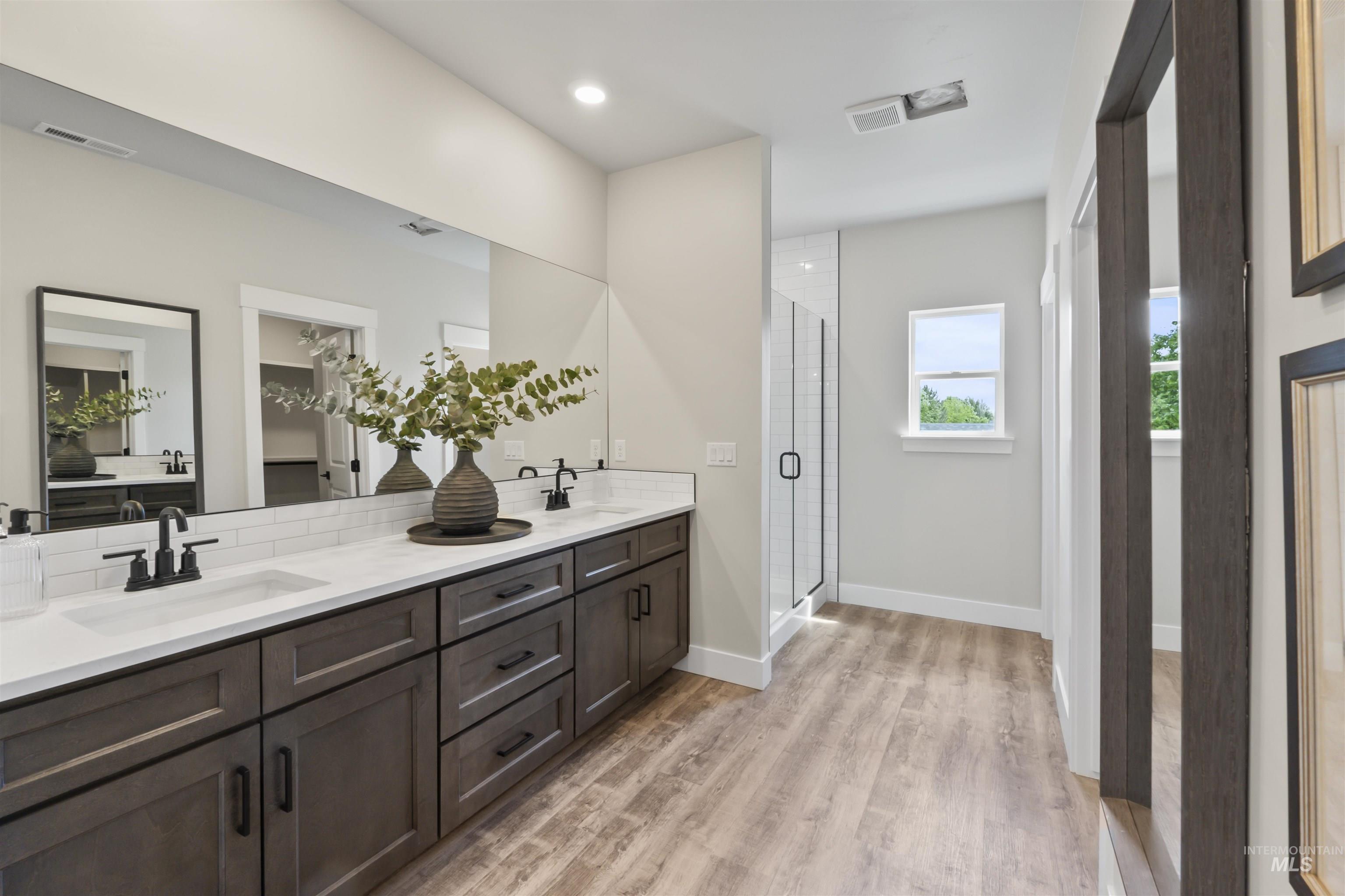 221 S Turner Ave., Star, Idaho 83669, 3 Bedrooms, 2.5 Bathrooms, Residential For Sale, Price $525,990,MLS 98969370