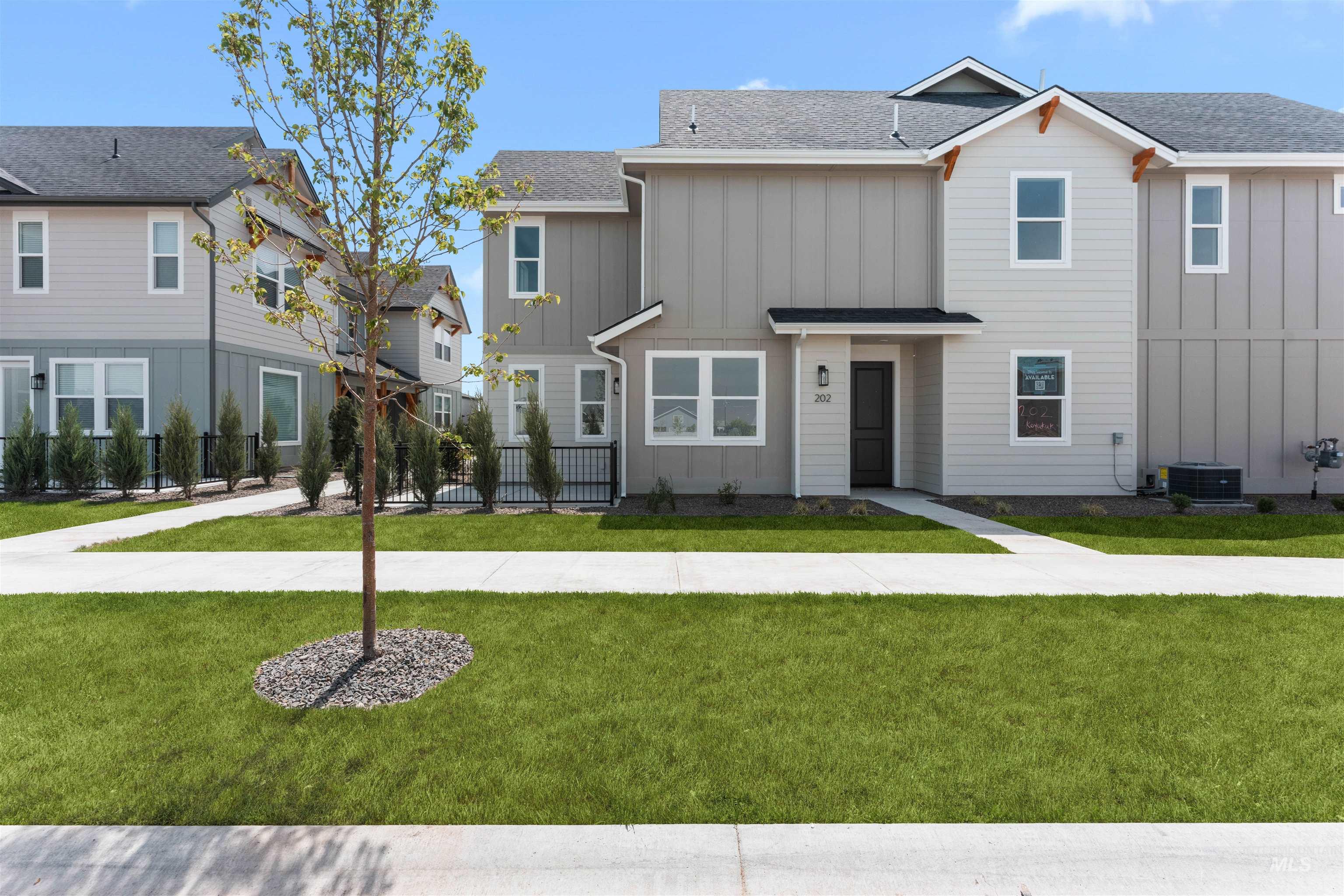 152 S Koyukuk Ln, Star, Idaho 83669, 4 Bedrooms, 3 Bathrooms, Residential For Sale, Price $429,990,MLS 98969371