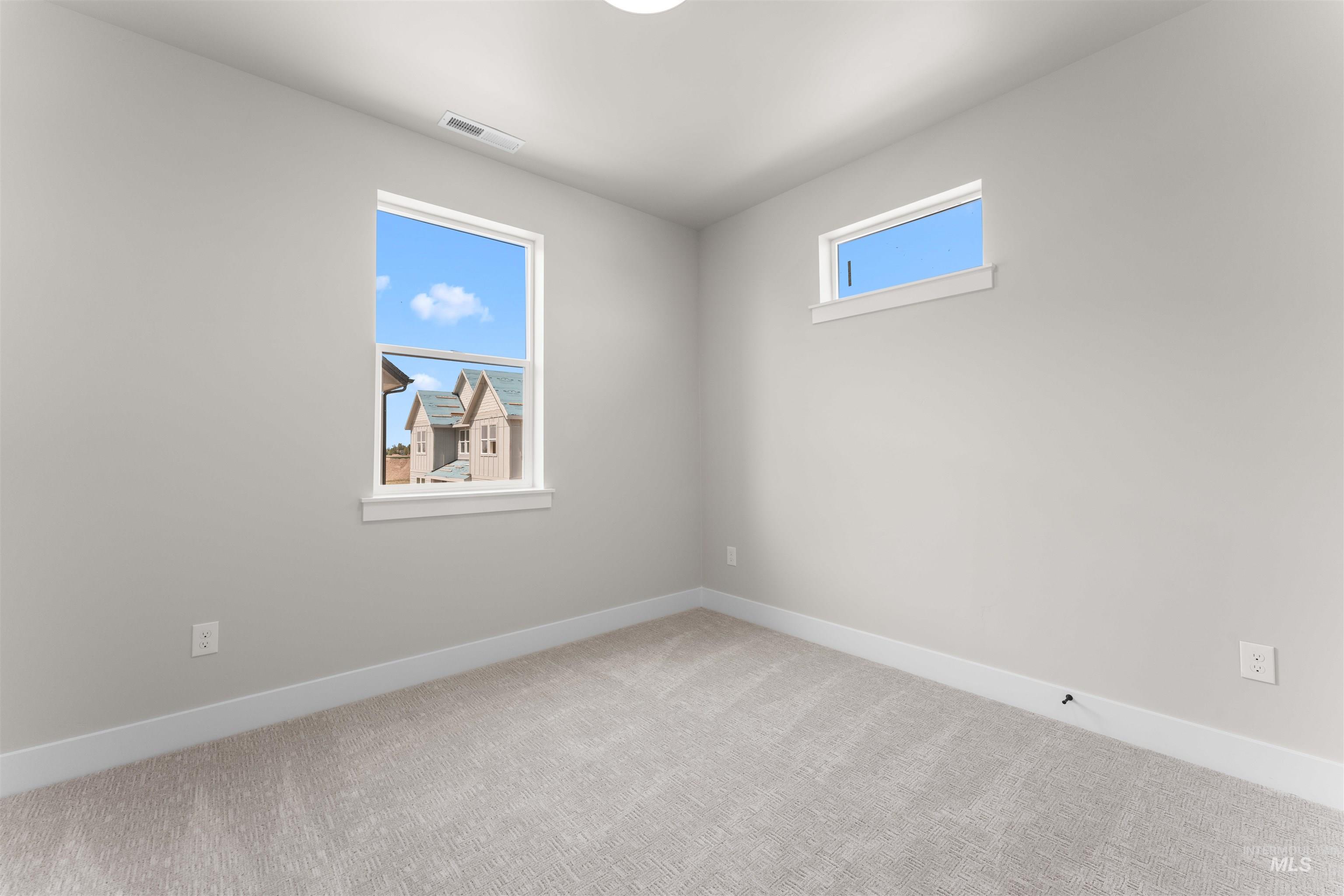 152 S Koyukuk Ln, Star, Idaho 83669, 4 Bedrooms, 3 Bathrooms, Residential For Sale, Price $429,990,MLS 98969371