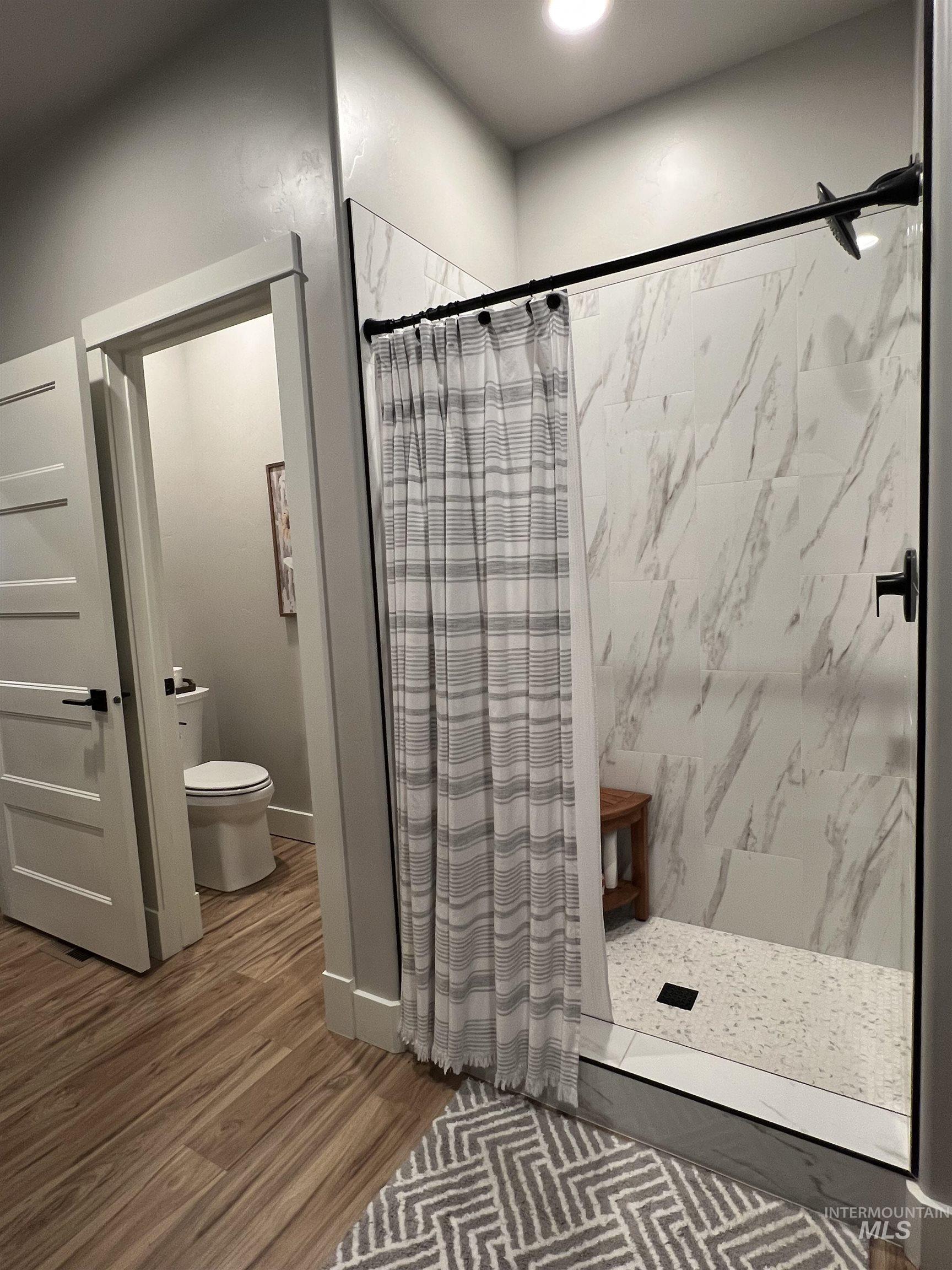 2624 S 950 E., Hagerman, Idaho 83332, 3 Bedrooms, 2 Bathrooms, Residential For Sale, Price $639,500,MLS 98969372