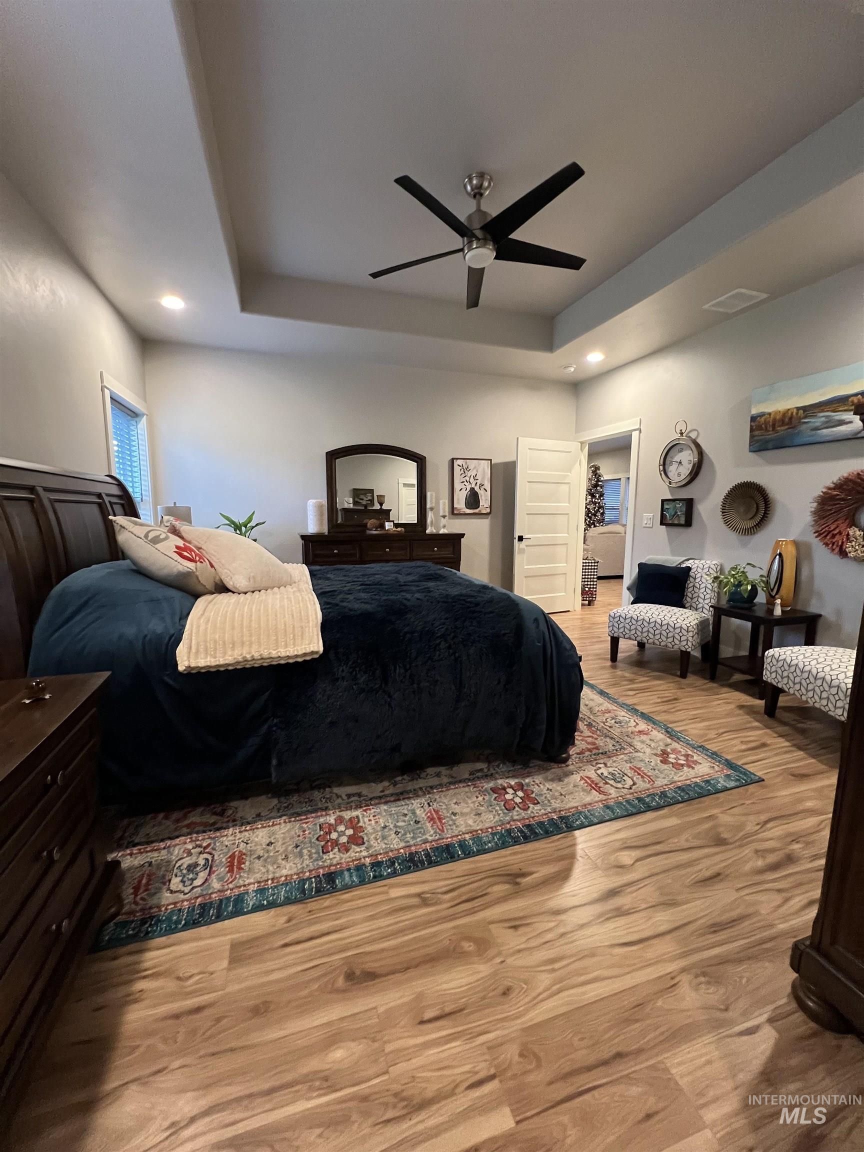 2624 S 950 E., Hagerman, Idaho 83332, 3 Bedrooms, 2 Bathrooms, Residential For Sale, Price $639,500,MLS 98969372