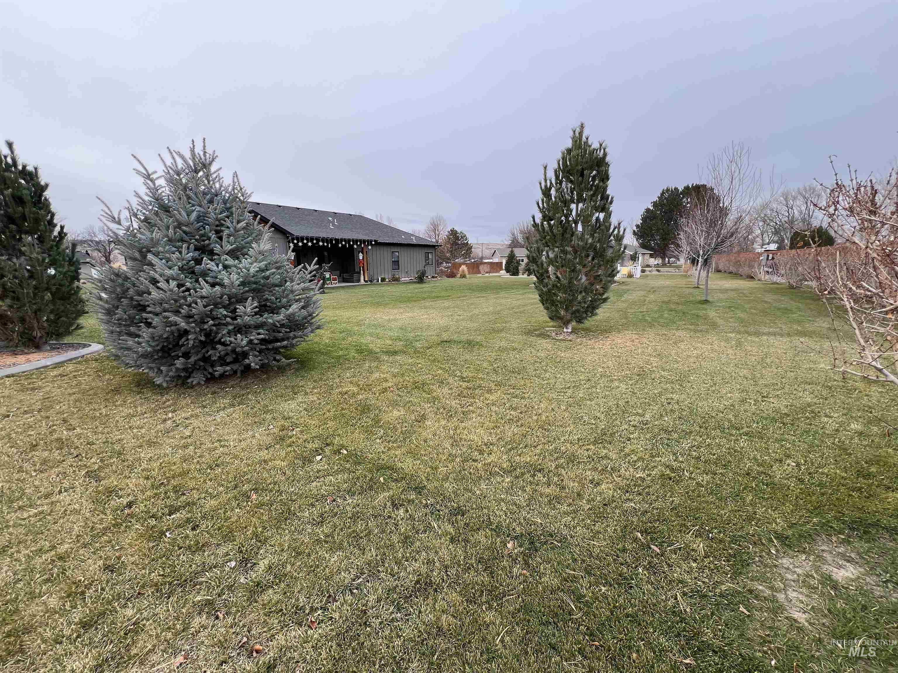 2624 S 950 E., Hagerman, Idaho 83332, 3 Bedrooms, 2 Bathrooms, Residential For Sale, Price $639,500,MLS 98969372