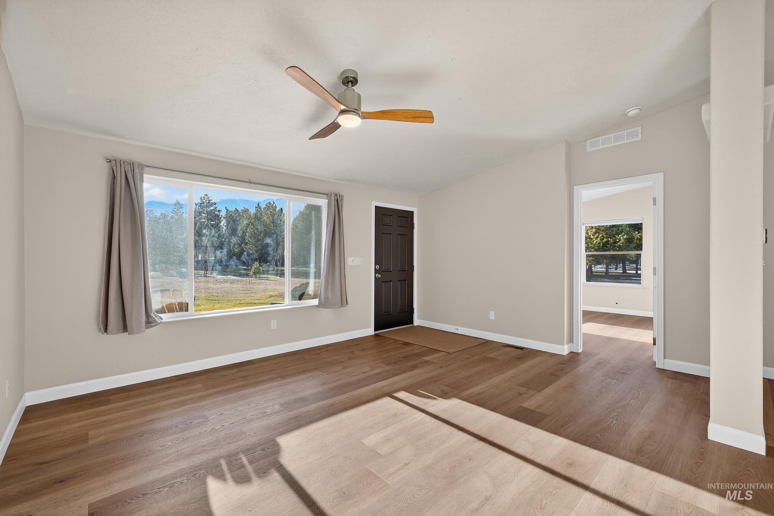 13091 Hillhouse Loop, Donnelly, Idaho 83615, 3 Bedrooms, 2 Bathrooms, Residential For Sale, Price $475,000,MLS 98969373