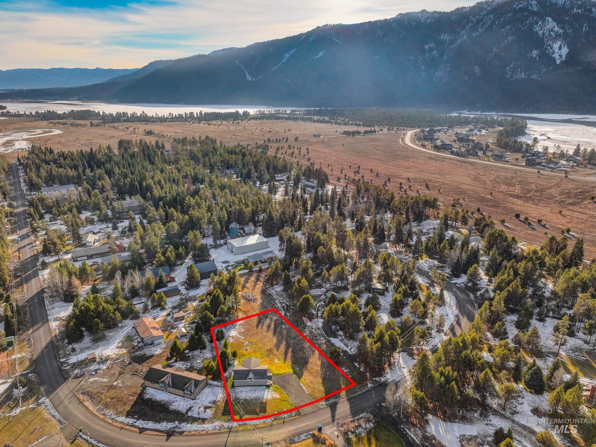 13091 Hillhouse Loop, Donnelly, Idaho 83615, 3 Bedrooms, 2 Bathrooms, Residential For Sale, Price $495,000,MLS 98969373