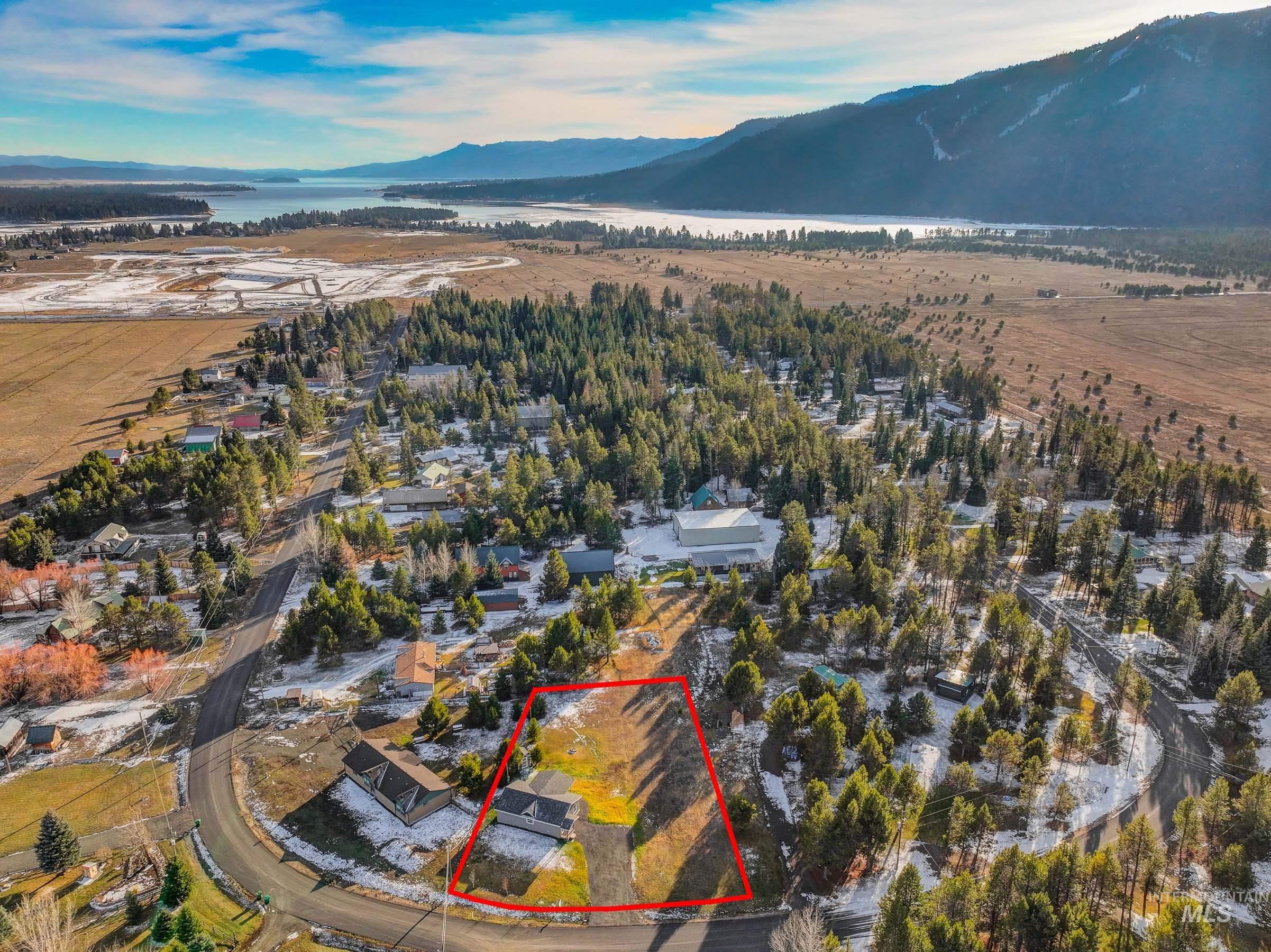 13091 Hillhouse Loop, Donnelly, Idaho 83615, 3 Bedrooms, 2 Bathrooms, Residential For Sale, Price $475,000,MLS 98969373