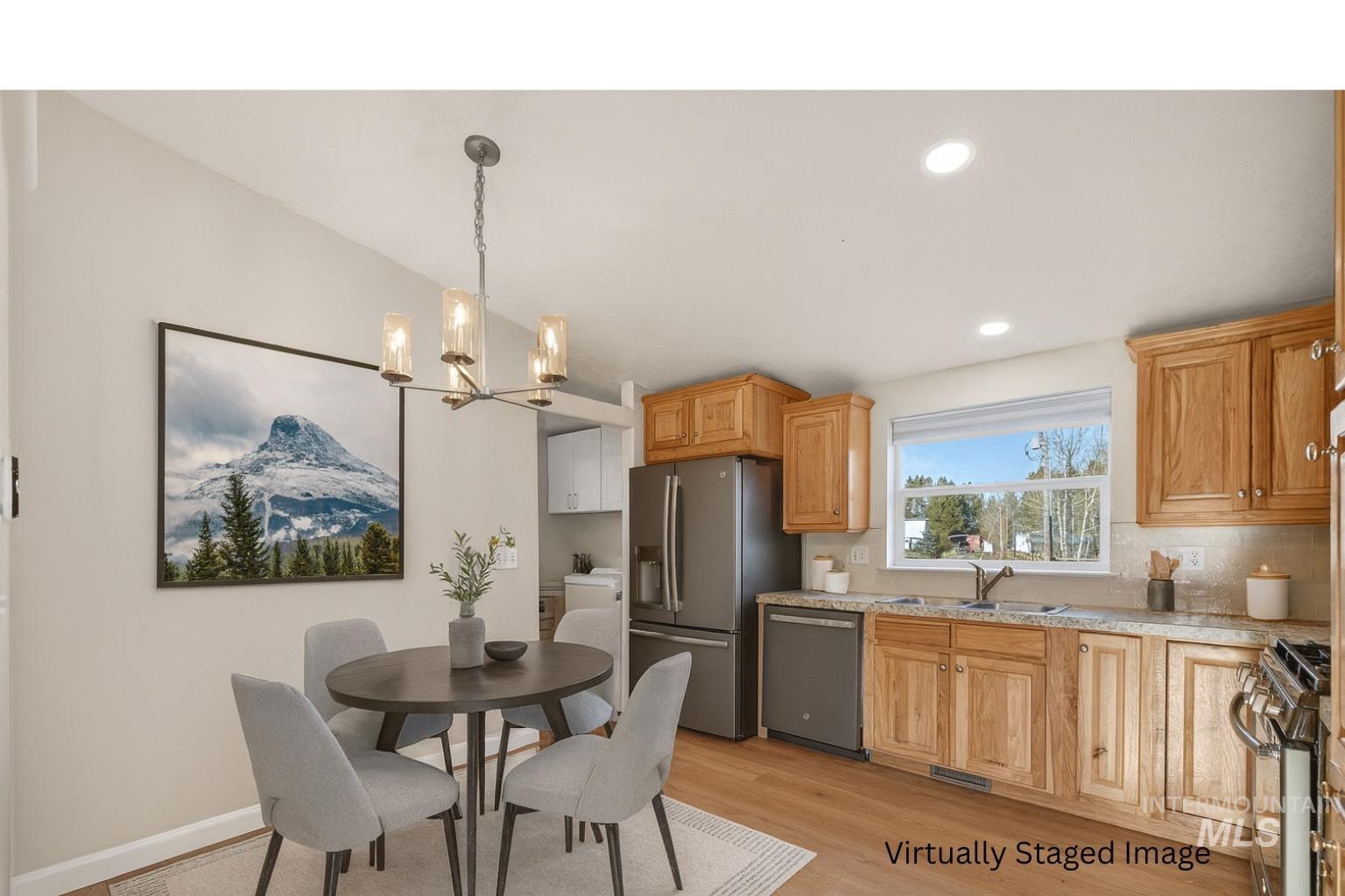 13091 Hillhouse Loop, Donnelly, Idaho 83615, 3 Bedrooms, 2 Bathrooms, Residential For Sale, Price $475,000,MLS 98969373