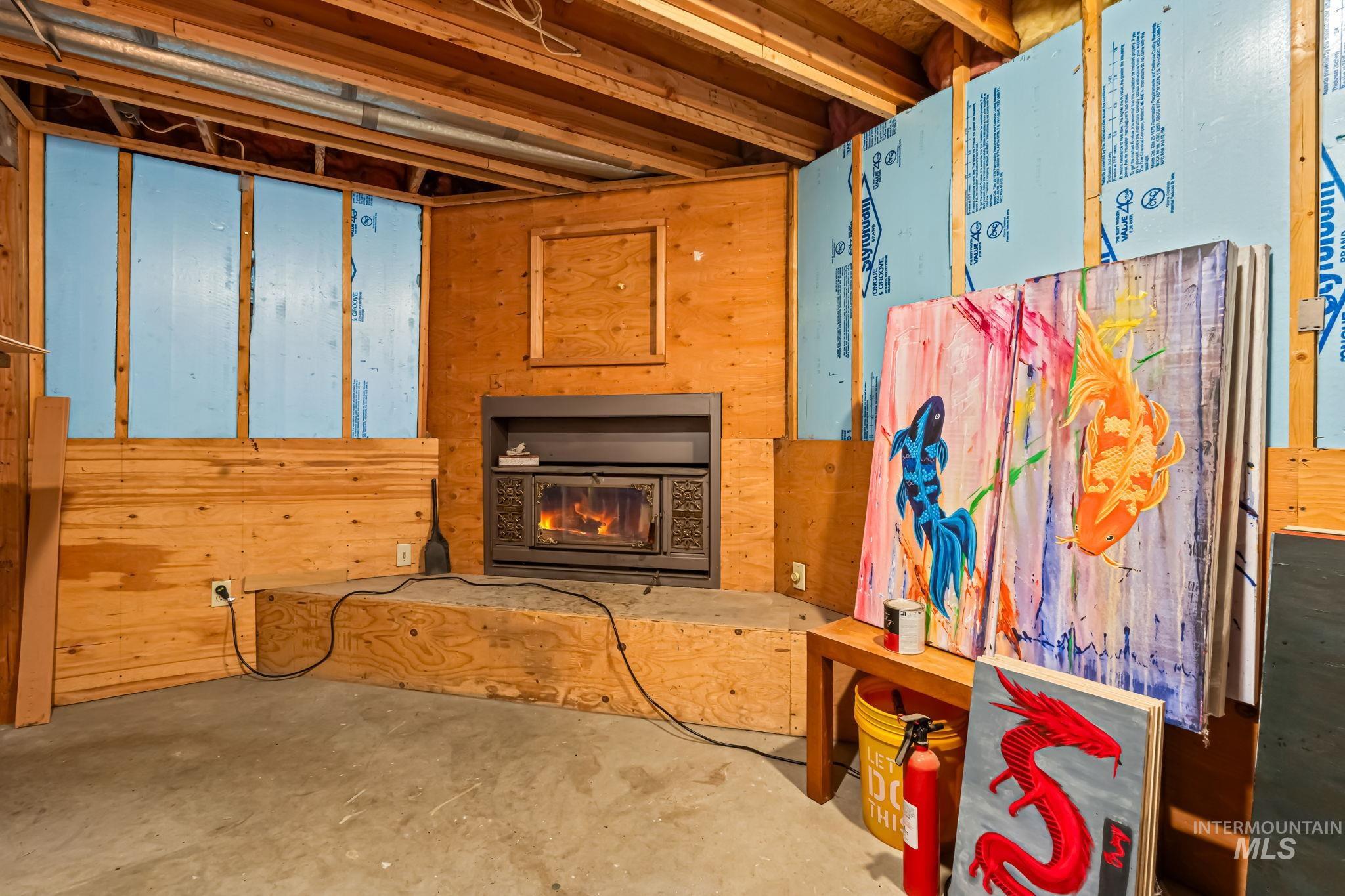 934 N Iris, Boise, Idaho 83704, 3 Bedrooms, 2 Bathrooms, Residential For Sale, Price $465,000,MLS 98969375