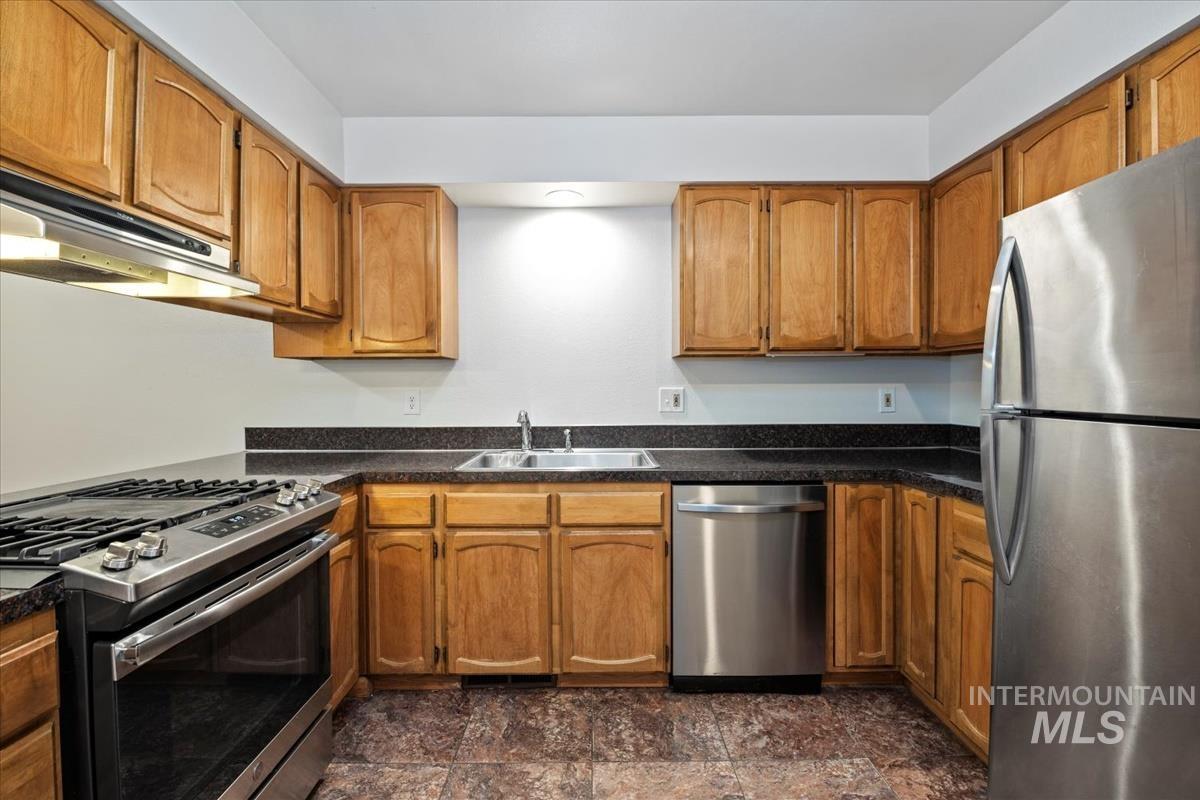 9495-9497 W Edna Street, Boise, Idaho 83704, 3 Bedrooms, 2.5 Bathrooms, Residential Income For Sale, Price $665,000, 98969377