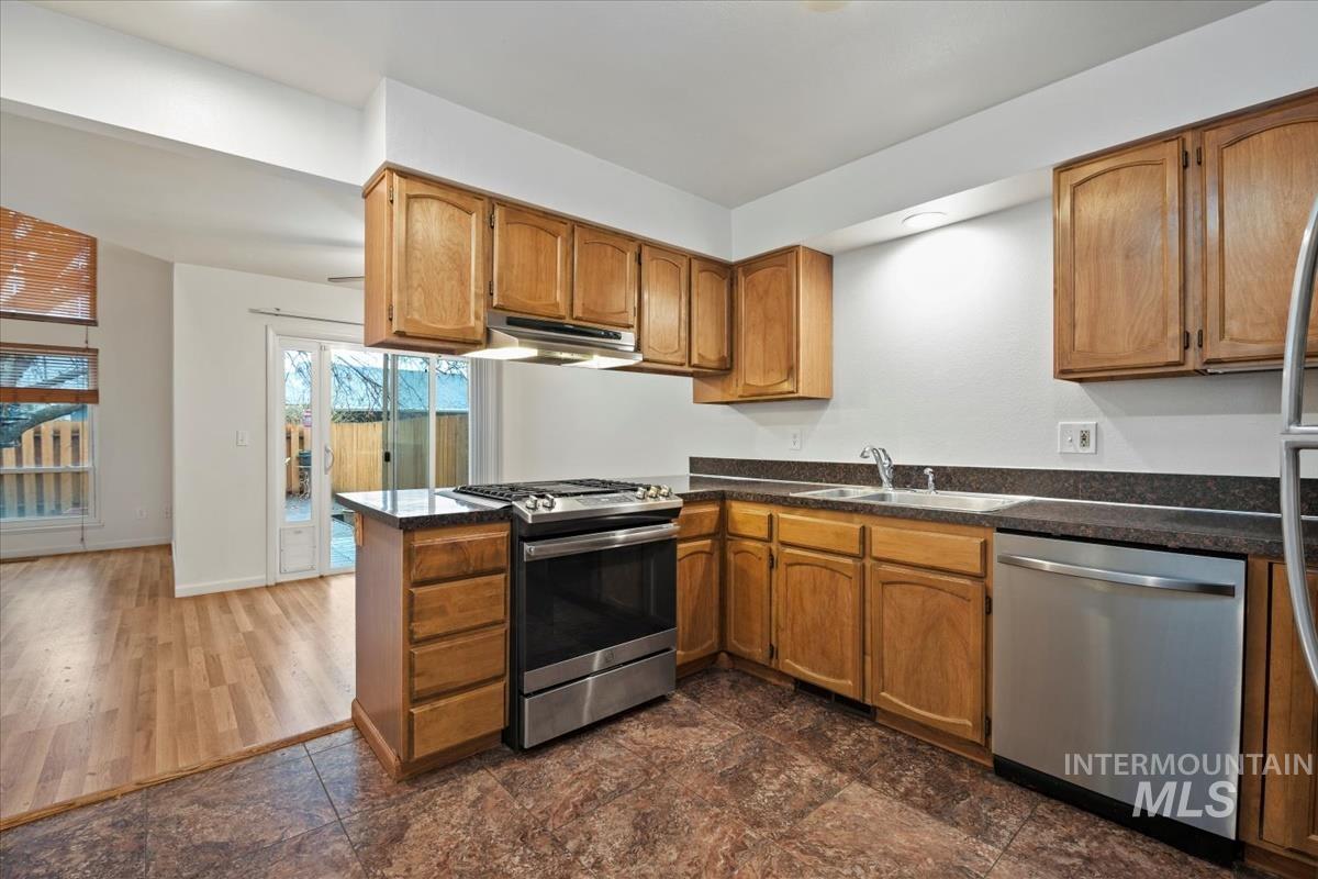 9495-9497 W Edna Street, Boise, Idaho 83704, 3 Bedrooms, 2.5 Bathrooms, Residential Income For Sale, Price $665,000, 98969377