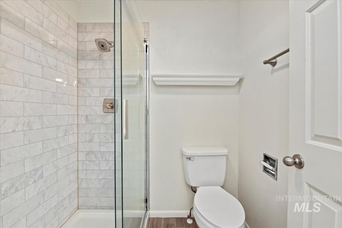 9495-9497 W Edna Street, Boise, Idaho 83704, 3 Bedrooms, 2.5 Bathrooms, Residential Income For Sale, Price $665,000, 98969377