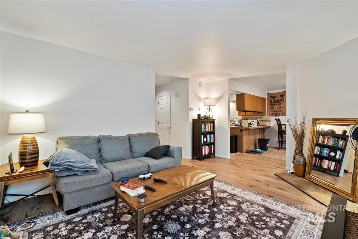 9495-9497 W Edna Street, Boise, Idaho 83704, 3 Bedrooms, 2.5 Bathrooms, Residential Income For Sale, Price $665,000, 98969377