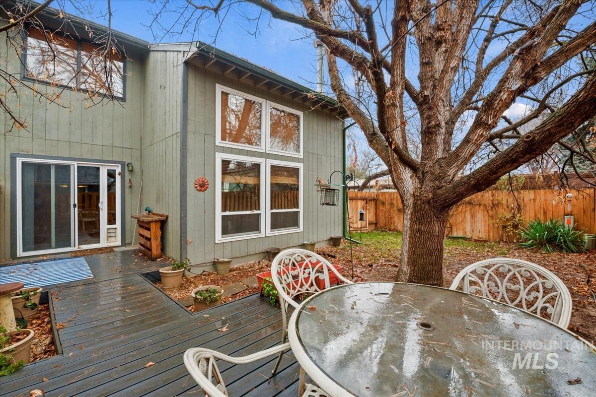 9495-9497 W Edna Street, Boise, Idaho 83704, 3 Bedrooms, 2.5 Bathrooms, Residential Income For Sale, Price $665,000, 98969377