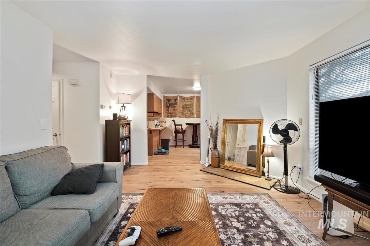 9495-9497 W Edna Street, Boise, Idaho 83704, 3 Bedrooms, 2.5 Bathrooms, Residential Income For Sale, Price $665,000, 98969377