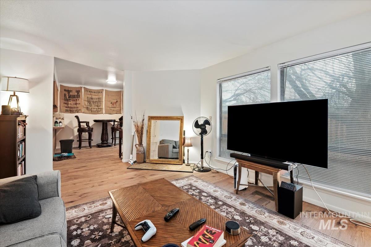 9495-9497 W Edna Street, Boise, Idaho 83704, 3 Bedrooms, 2.5 Bathrooms, Residential Income For Sale, Price $665,000, 98969377