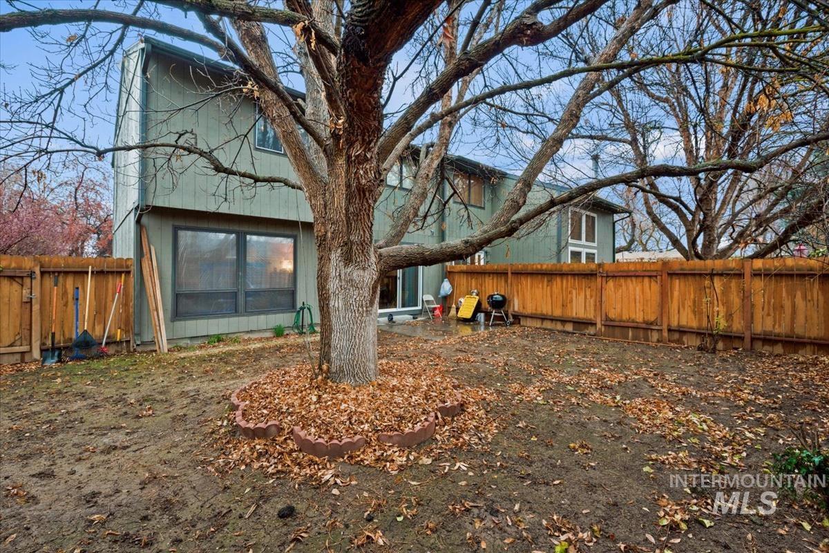 9495-9497 W Edna Street, Boise, Idaho 83704, 3 Bedrooms, 2.5 Bathrooms, Residential Income For Sale, Price $665,000, 98969377