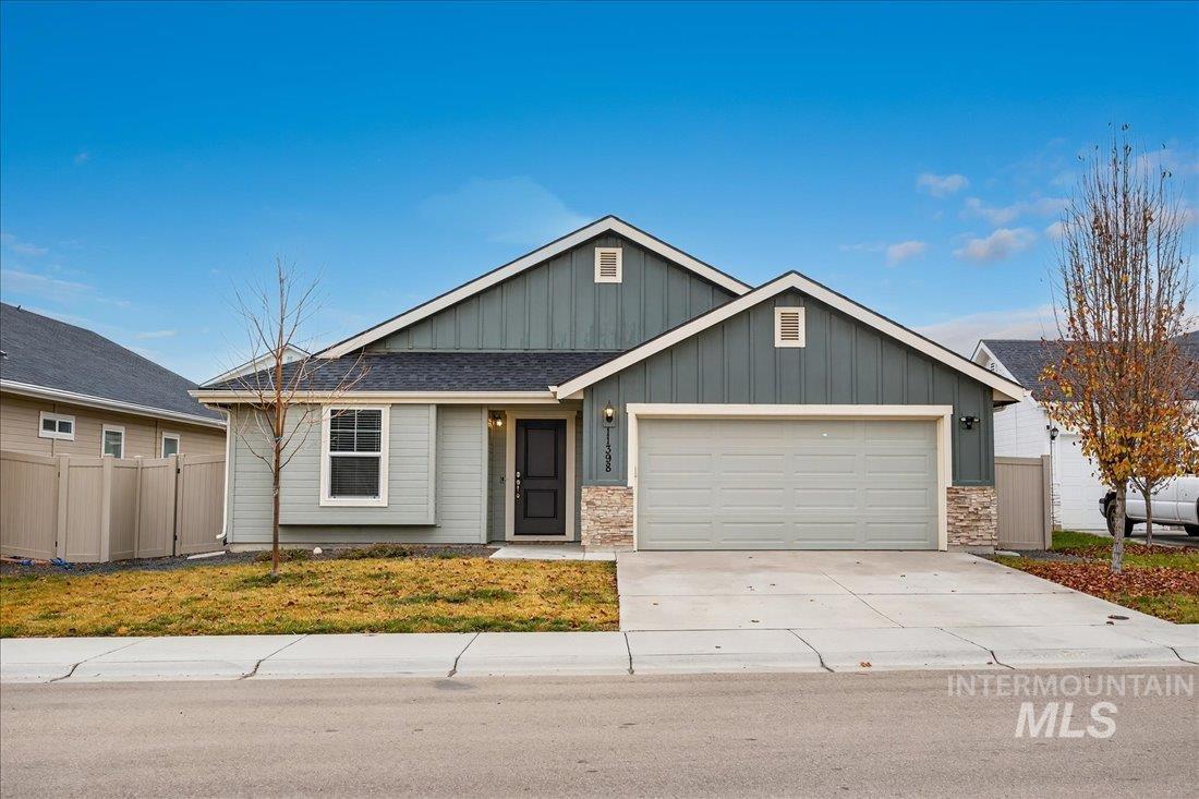 11398 W Belgrave, Nampa, Idaho 83651, 3 Bedrooms, 2 Bathrooms, Residential For Sale, Price $419,999,MLS 98969378