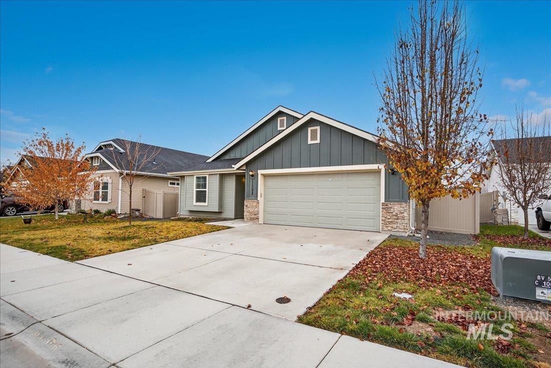 11398 W Belgrave, Nampa, Idaho 83651, 3 Bedrooms, 2 Bathrooms, Residential For Sale, Price $419,999,MLS 98969378