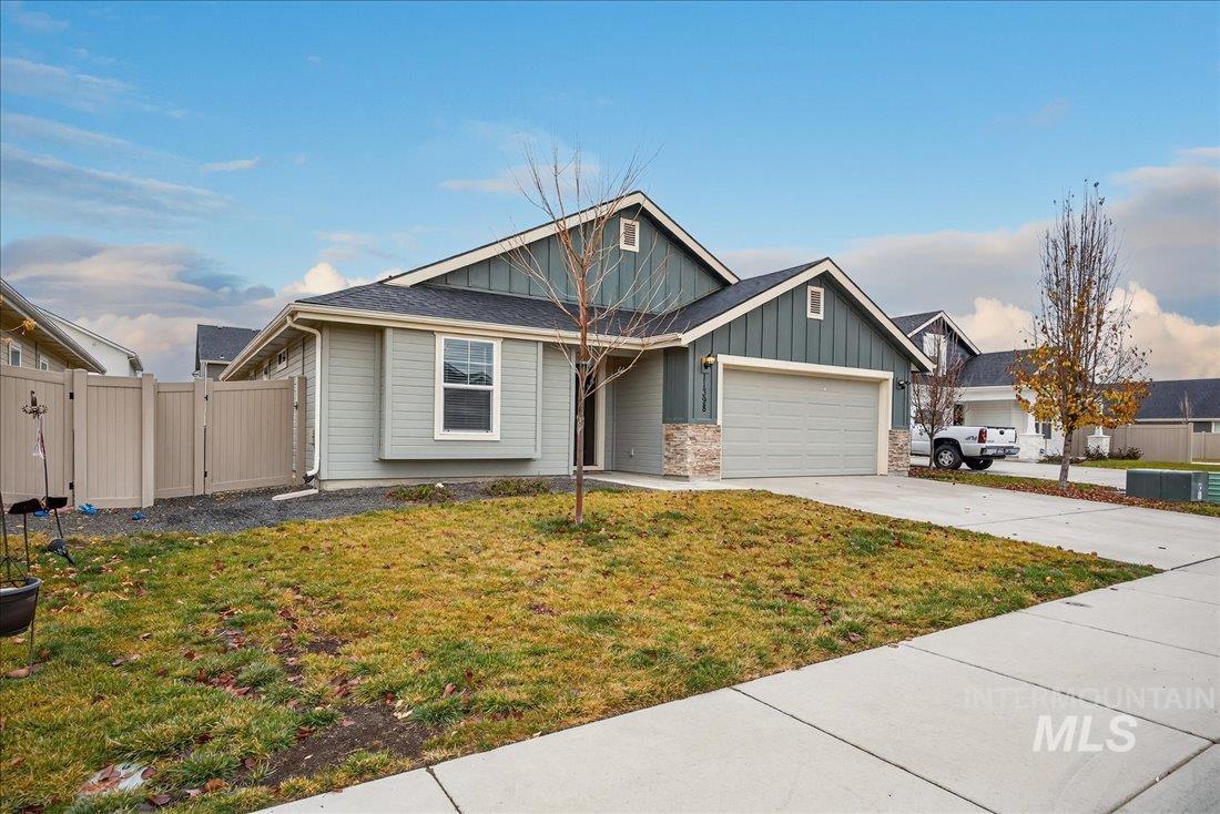 11398 W Belgrave, Nampa, Idaho 83651, 3 Bedrooms, 2 Bathrooms, Residential For Sale, Price $419,999,MLS 98969378