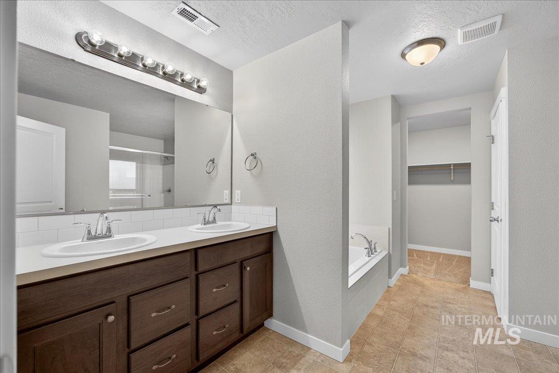 11398 W Belgrave, Nampa, Idaho 83651, 3 Bedrooms, 2 Bathrooms, Residential For Sale, Price $419,999,MLS 98969378