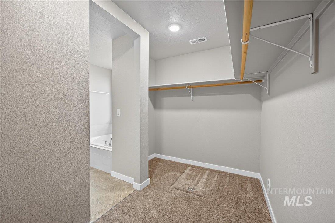 11398 W Belgrave, Nampa, Idaho 83651, 3 Bedrooms, 2 Bathrooms, Residential For Sale, Price $419,999,MLS 98969378