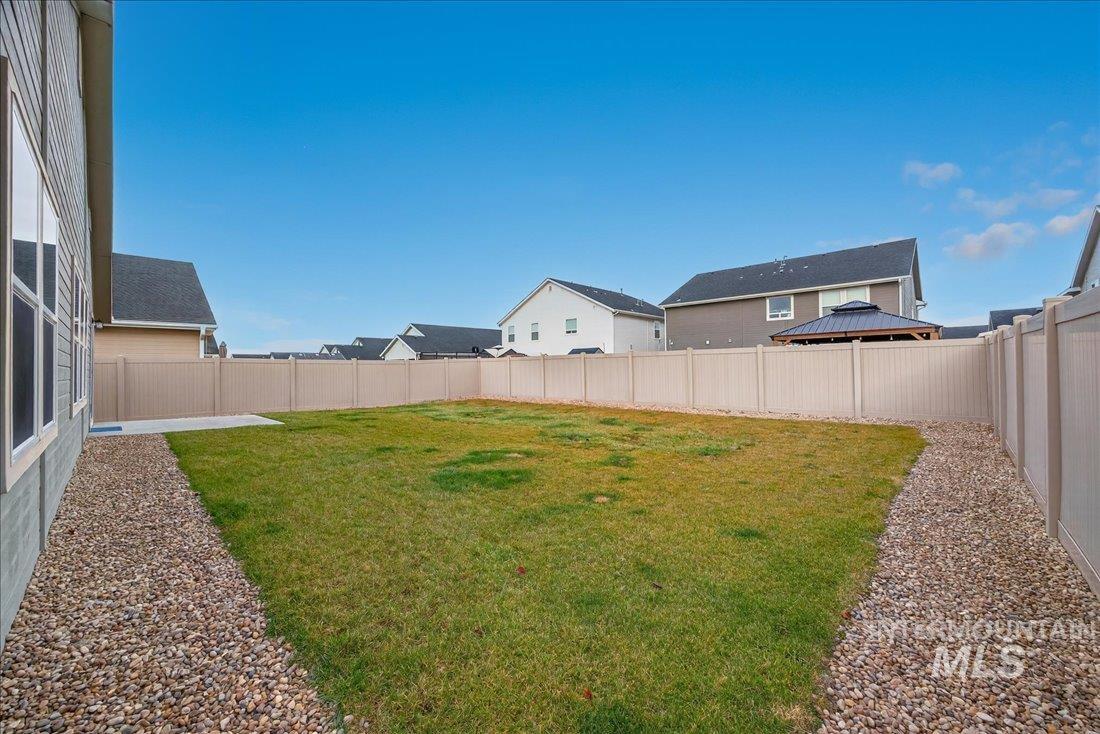 11398 W Belgrave, Nampa, Idaho 83651, 3 Bedrooms, 2 Bathrooms, Residential For Sale, Price $419,999,MLS 98969378