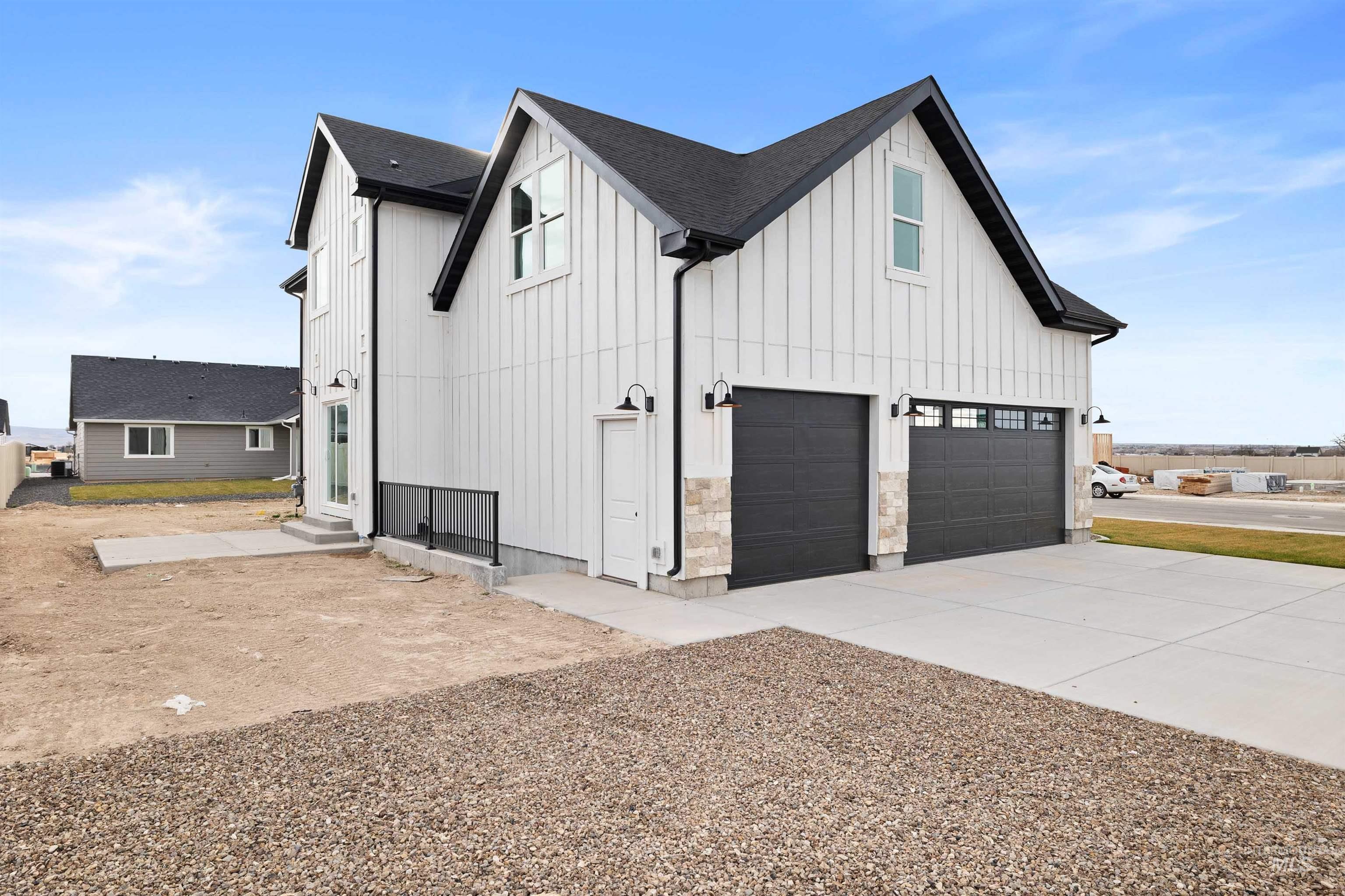 564 Moonstone Road, Kimberly, Idaho 83341, 3 Bedrooms, 2.5 Bathrooms, Residential For Sale, Price $569,900,MLS 98969379