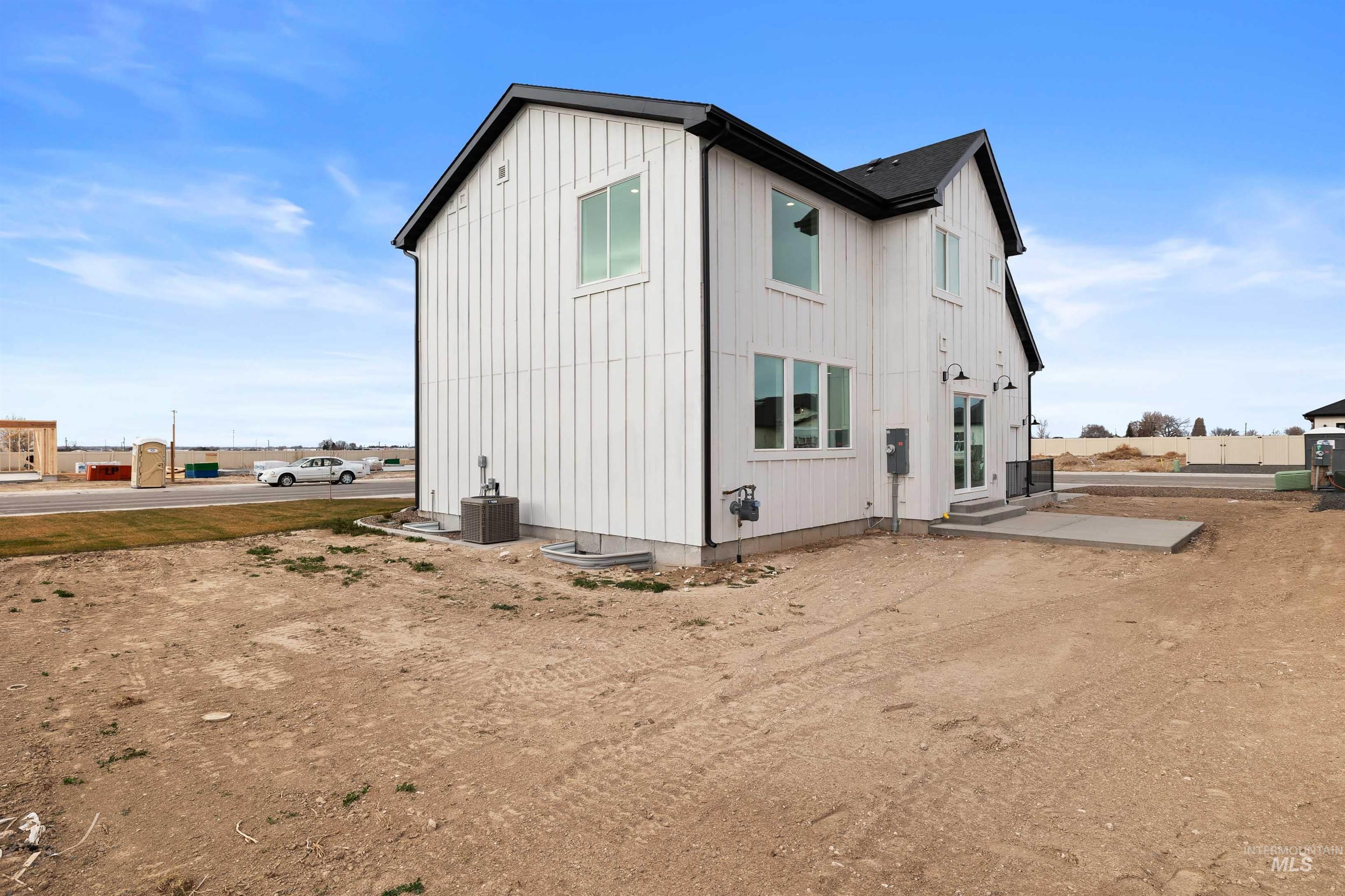 564 Moonstone Road, Kimberly, Idaho 83341, 3 Bedrooms, 2.5 Bathrooms, Residential For Sale, Price $569,900,MLS 98969379