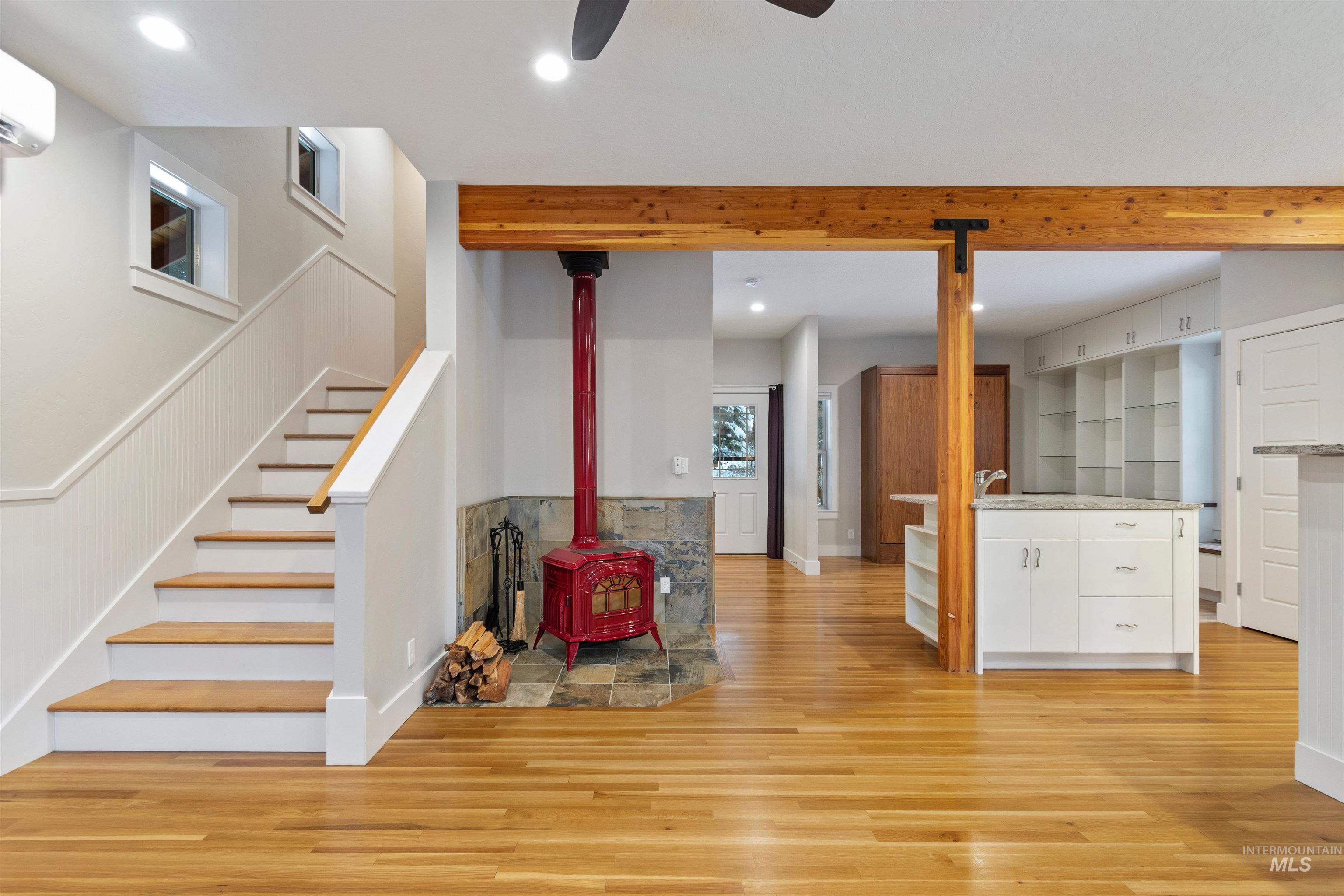 9 Crick Rd, Garden Valley, Idaho 83622-5129, 3 Bedrooms, 3.5 Bathrooms, Residential For Sale, Price $680,000,MLS 98969380