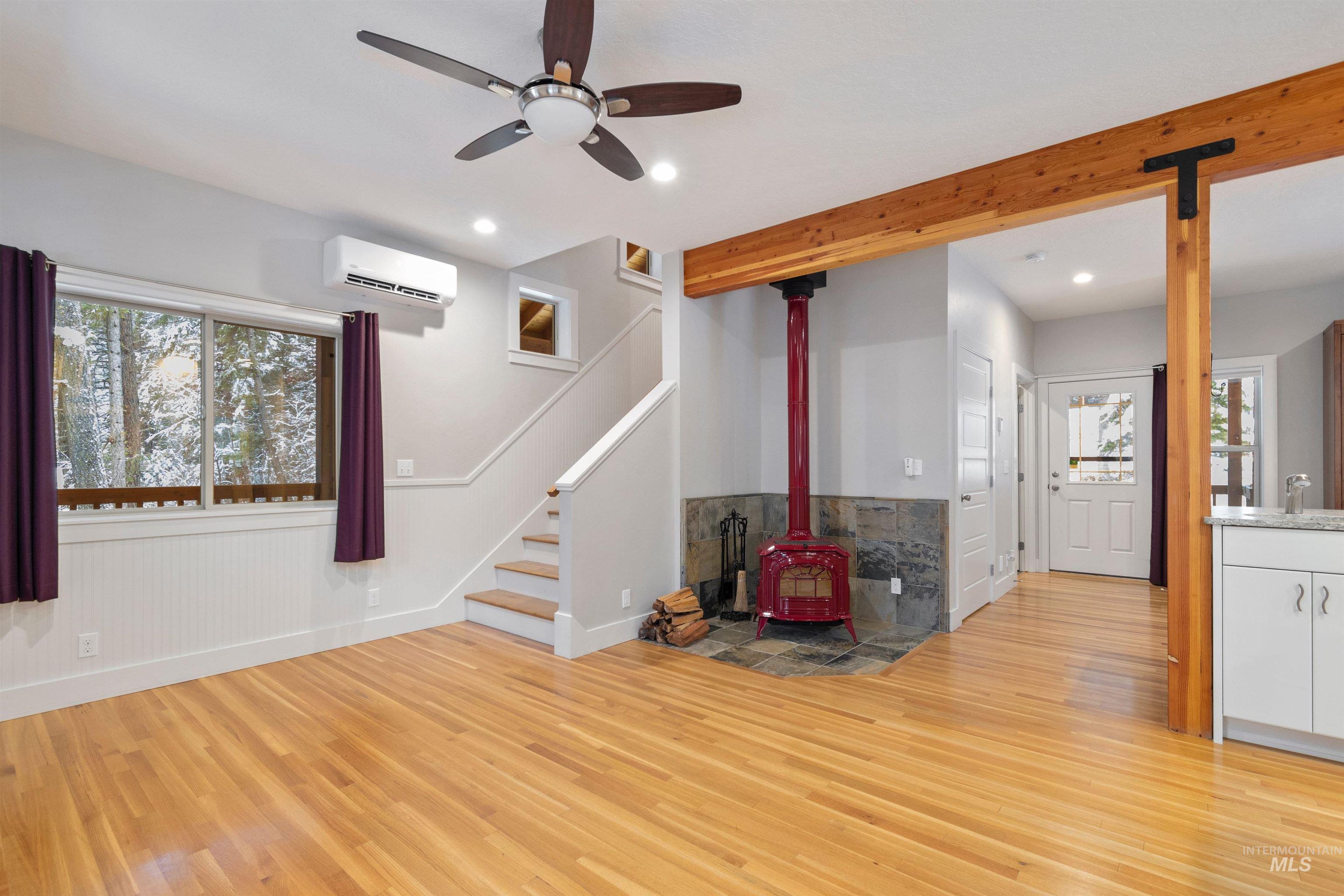 9 Crick Rd, Garden Valley, Idaho 83622-5129, 3 Bedrooms, 3.5 Bathrooms, Residential For Sale, Price $680,000,MLS 98969380