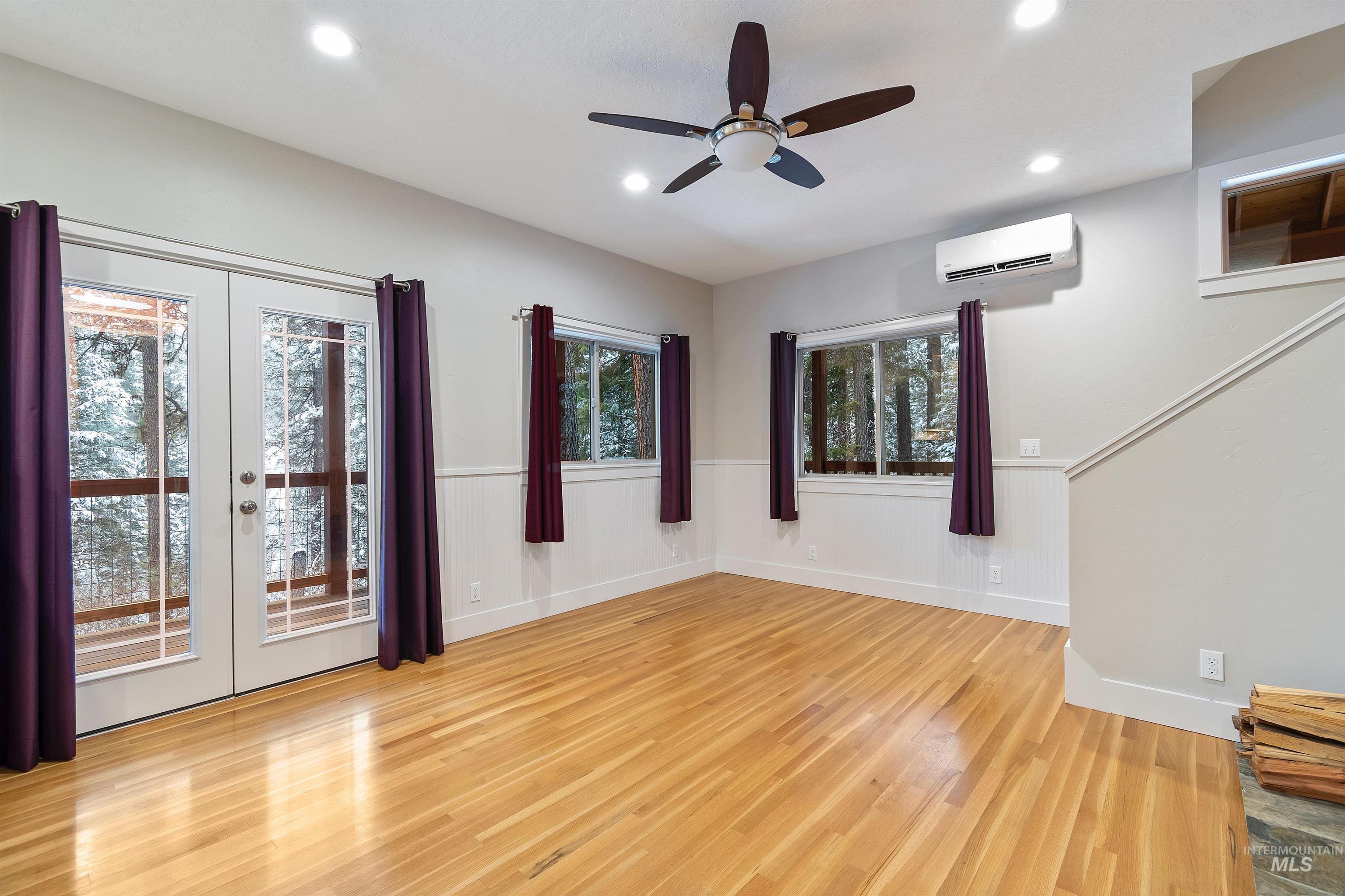 9 Crick Rd, Garden Valley, Idaho 83622-5129, 3 Bedrooms, 3.5 Bathrooms, Residential For Sale, Price $680,000,MLS 98969380