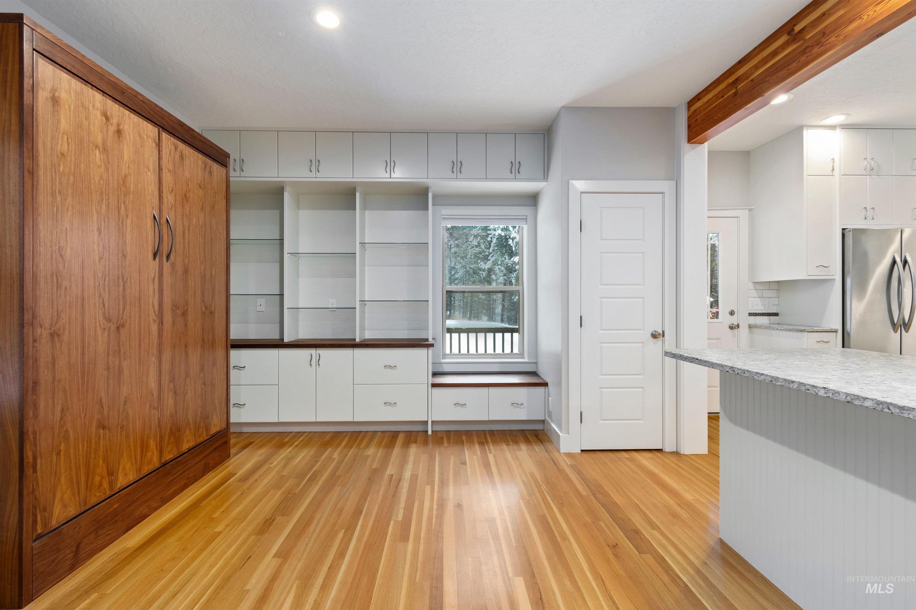 9 Crick Rd, Garden Valley, Idaho 83622-5129, 3 Bedrooms, 3.5 Bathrooms, Residential For Sale, Price $680,000,MLS 98969380