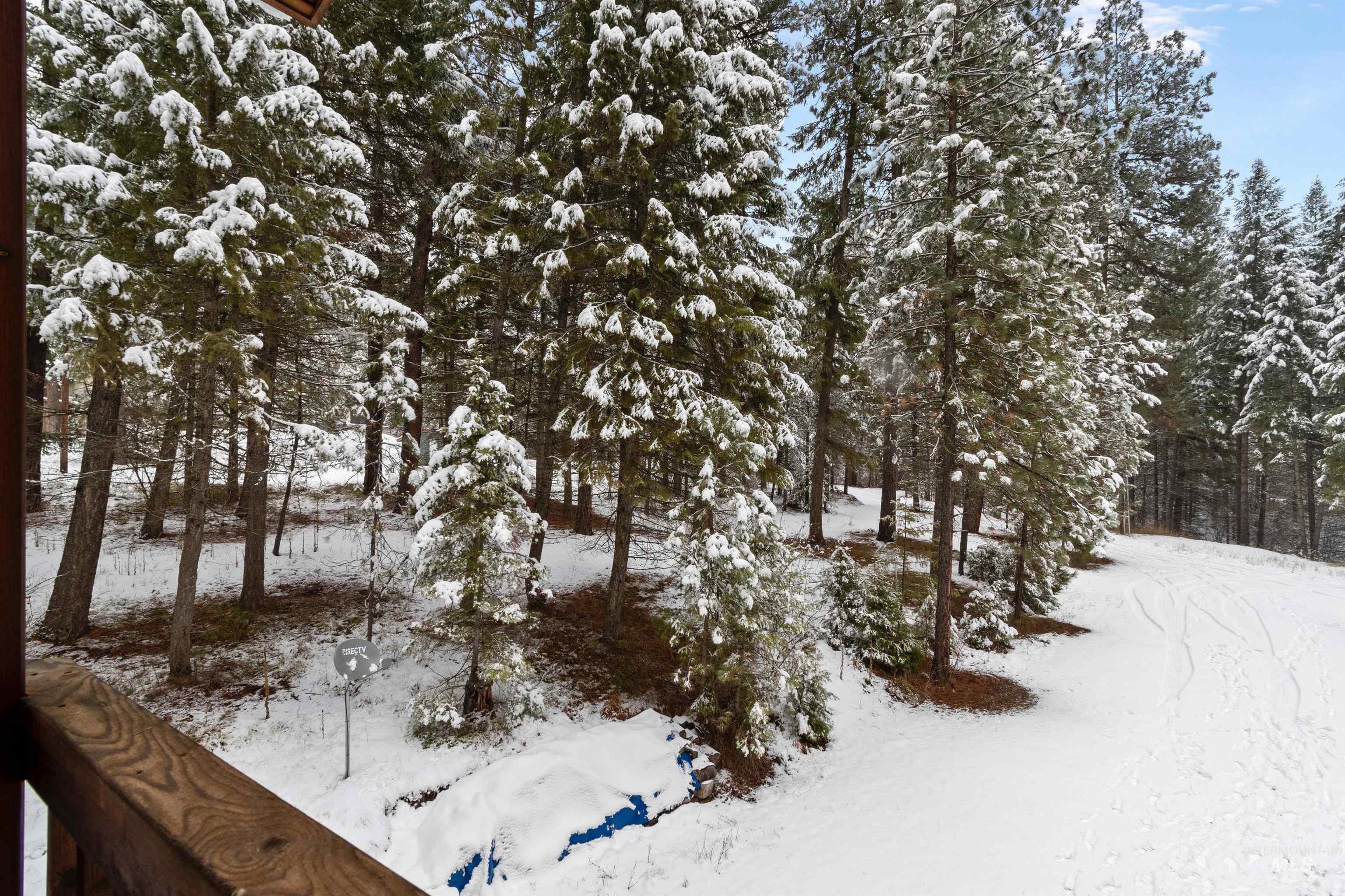 9 Crick Rd, Garden Valley, Idaho 83622-5129, 3 Bedrooms, 3.5 Bathrooms, Residential For Sale, Price $680,000,MLS 98969380