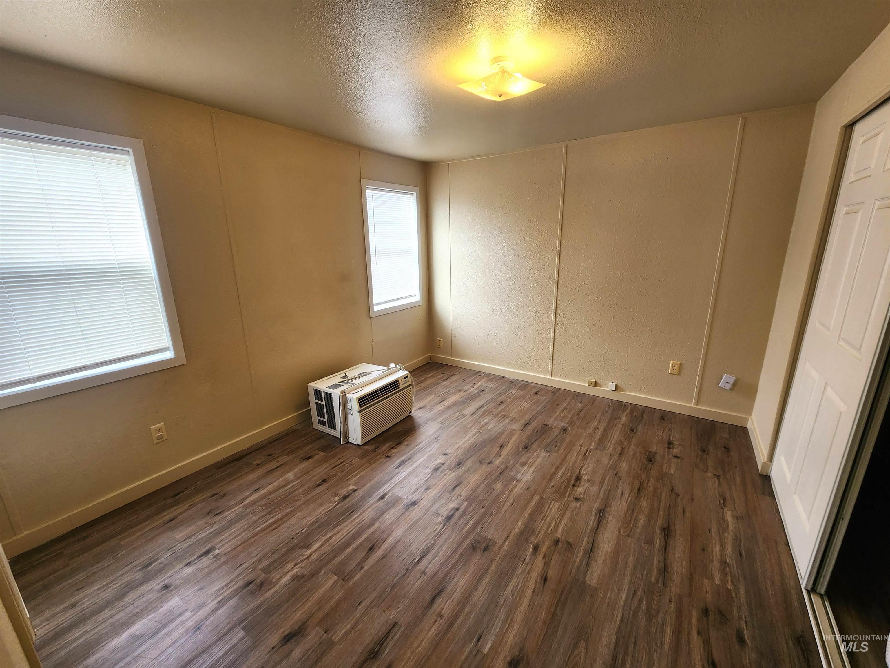 616 N. Kings Rd, Nampa, Idaho 83687, 3 Bedrooms, 2 Bathrooms, Residential For Sale, Price $99,900,MLS 98969383