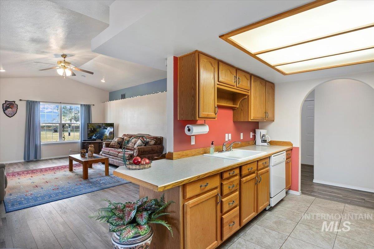 549 S 100 E, Jerome, Idaho 83338, 3 Bedrooms, 2 Bathrooms, Residential For Sale, Price $669,000,MLS 98969387