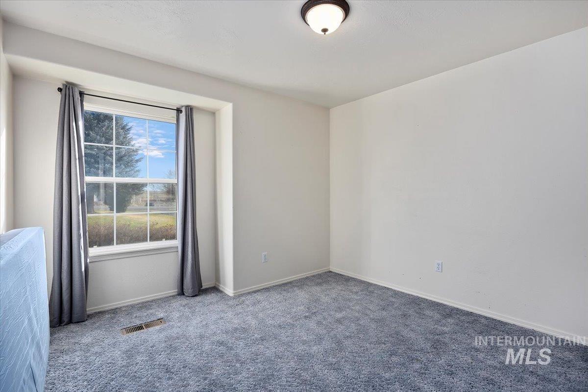 549 S 100 E, Jerome, Idaho 83338, 3 Bedrooms, 2 Bathrooms, Residential For Sale, Price $669,000,MLS 98969387