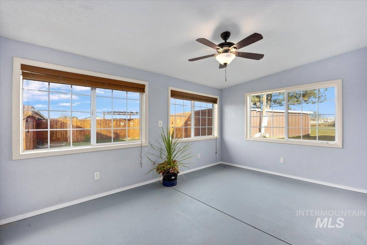 549 S 100 E, Jerome, Idaho 83338, 3 Bedrooms, 2 Bathrooms, Residential For Sale, Price $669,000,MLS 98969387