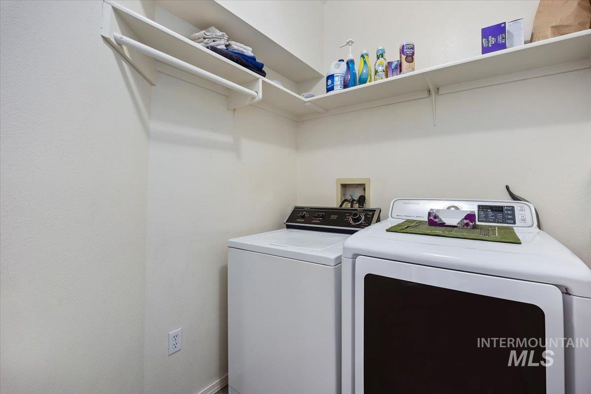 549 S 100 E, Jerome, Idaho 83338, 3 Bedrooms, 2 Bathrooms, Residential For Sale, Price $669,000,MLS 98969387