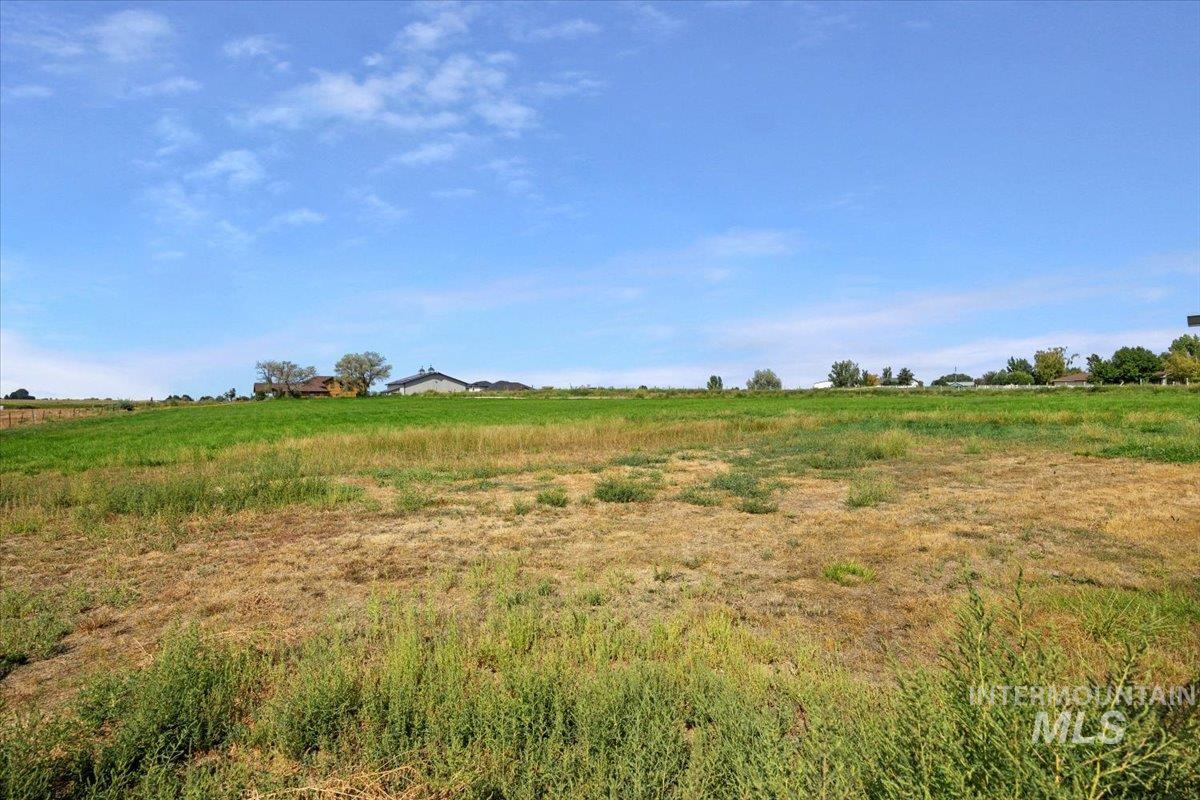 549 S 100 E, Jerome, Idaho 83338, 3 Bedrooms, 2 Bathrooms, Residential For Sale, Price $669,000,MLS 98969387