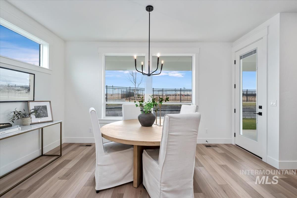 7272 W Cibeco St, Eagle, Idaho 83616, 4 Bedrooms, 3.5 Bathrooms, Residential For Sale, Price $964,900,MLS 98969388