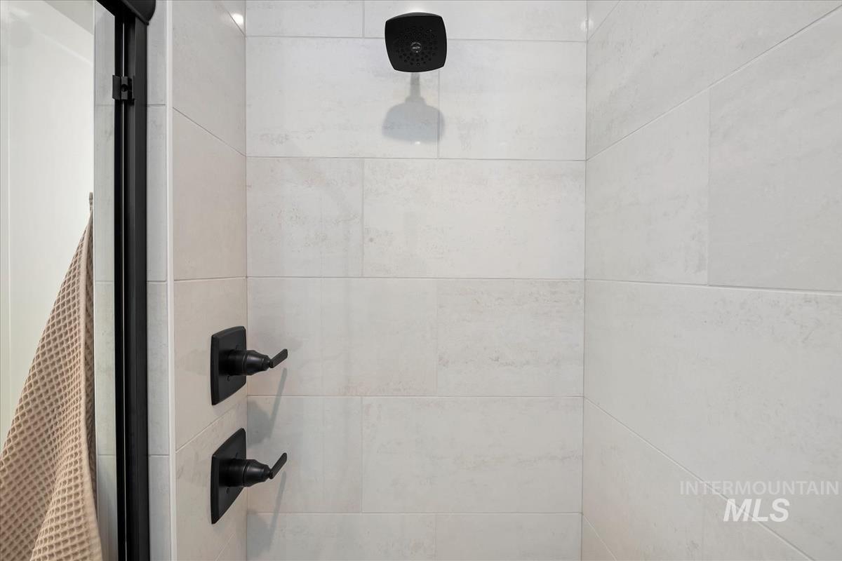 7272 W Cibeco St, Eagle, Idaho 83616, 4 Bedrooms, 3.5 Bathrooms, Residential For Sale, Price $964,900,MLS 98969388