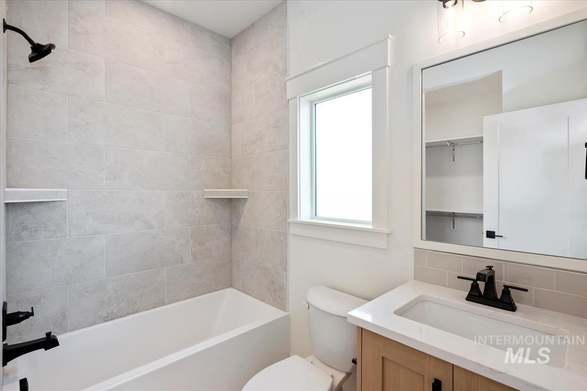 7272 W Cibeco St, Eagle, Idaho 83616, 4 Bedrooms, 3.5 Bathrooms, Residential For Sale, Price $964,900,MLS 98969388