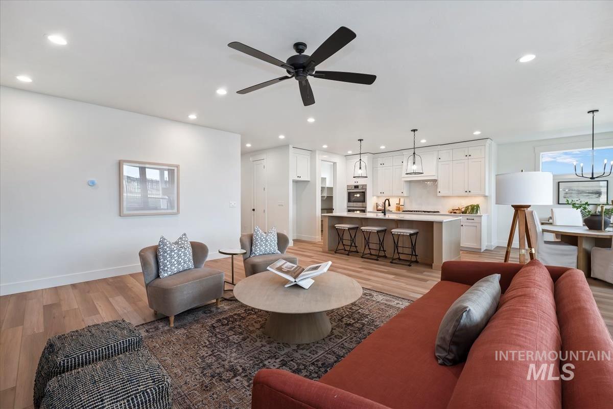 7272 W Cibeco St, Eagle, Idaho 83616, 4 Bedrooms, 3.5 Bathrooms, Residential For Sale, Price $964,900,MLS 98969388