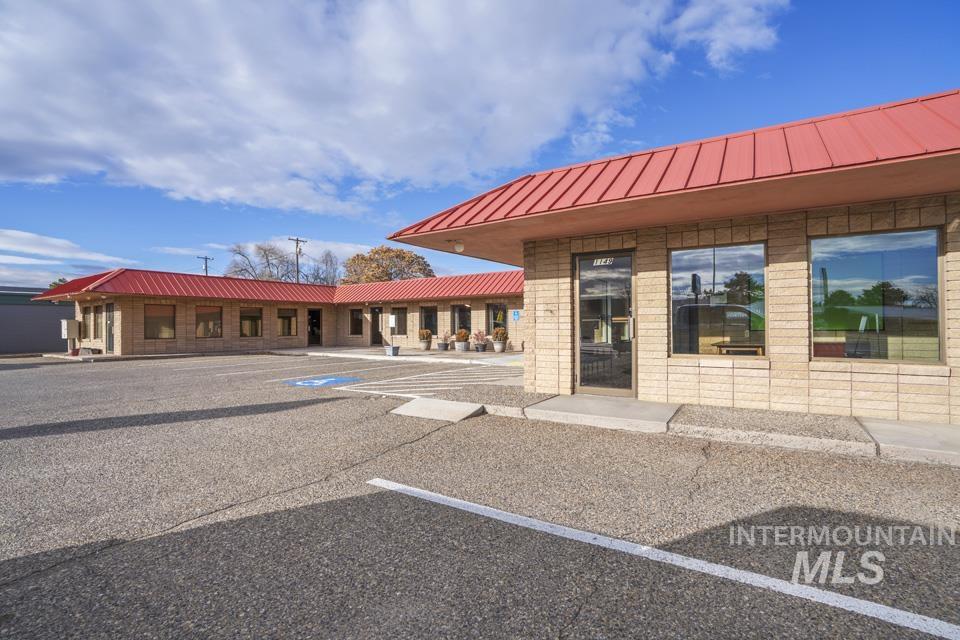 1157 SW 4th Ave, Ontario, Oregon 97914, Business/Commercial For Sale, Price $300,000, 98969389