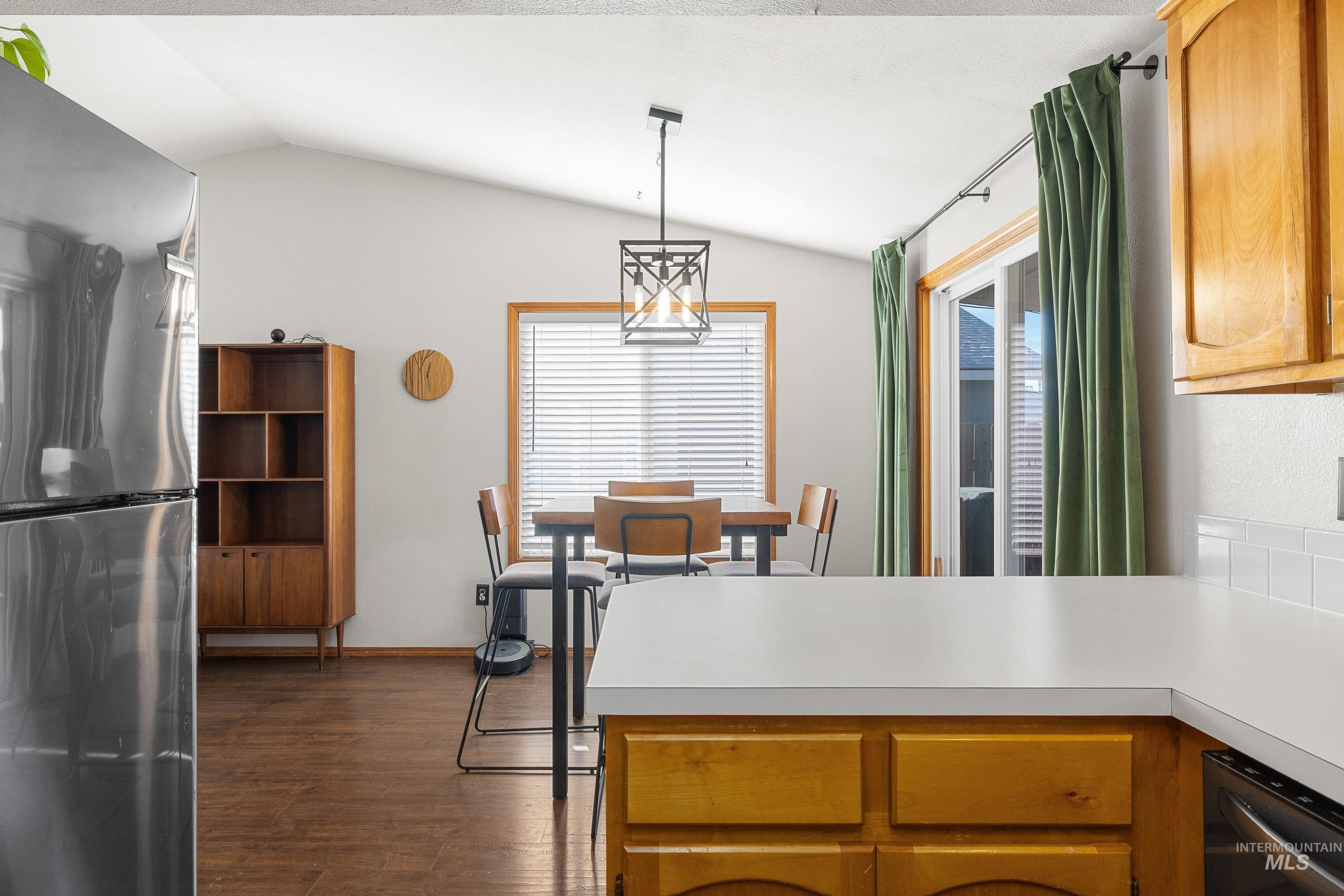 4735 S Rawhide Ave, Boise, Idaho 83709, 3 Bedrooms, 2 Bathrooms, Residential For Sale, Price $364,900,MLS 98969391