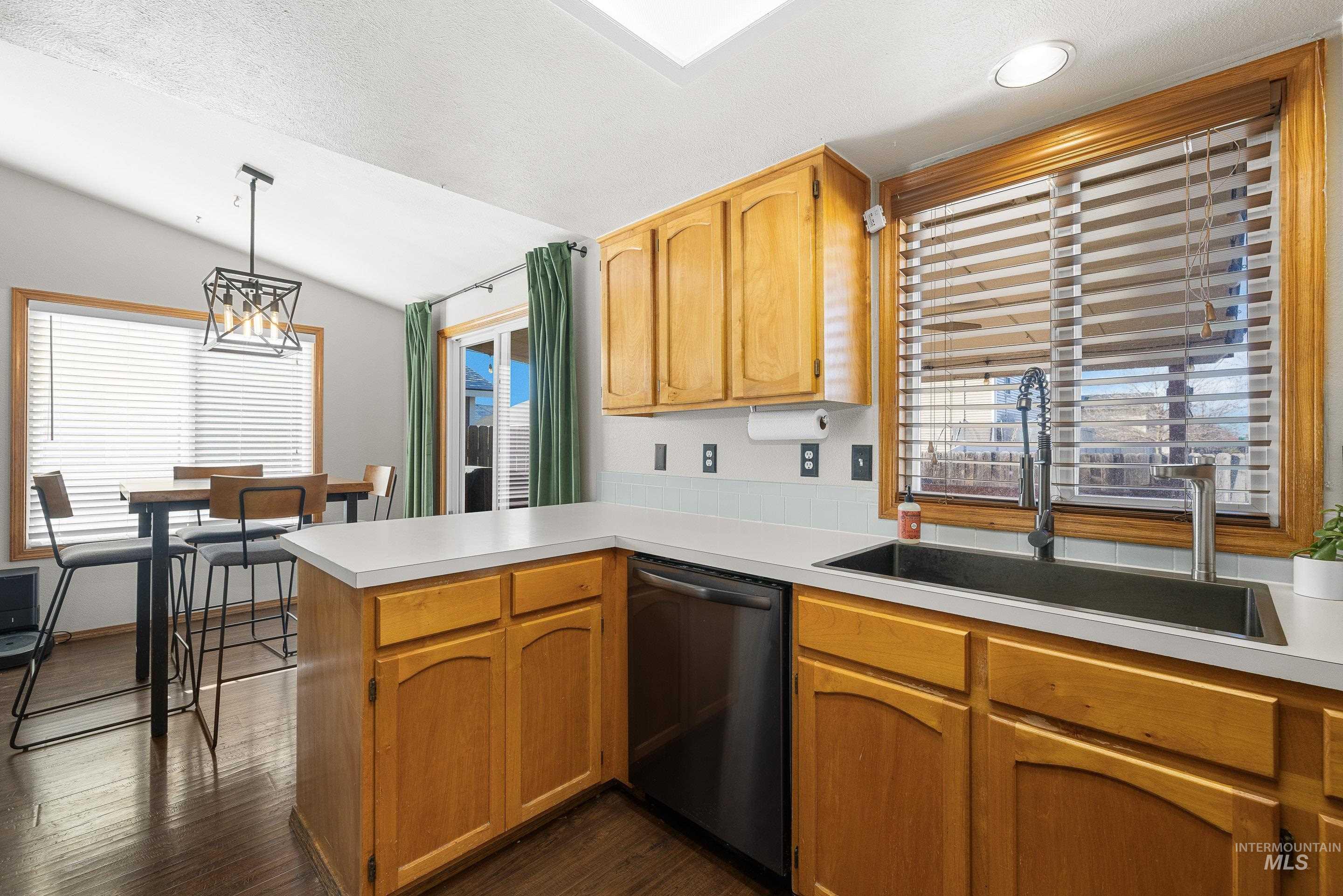 4735 S Rawhide Ave, Boise, Idaho 83709, 3 Bedrooms, 2 Bathrooms, Residential For Sale, Price $364,900,MLS 98969391